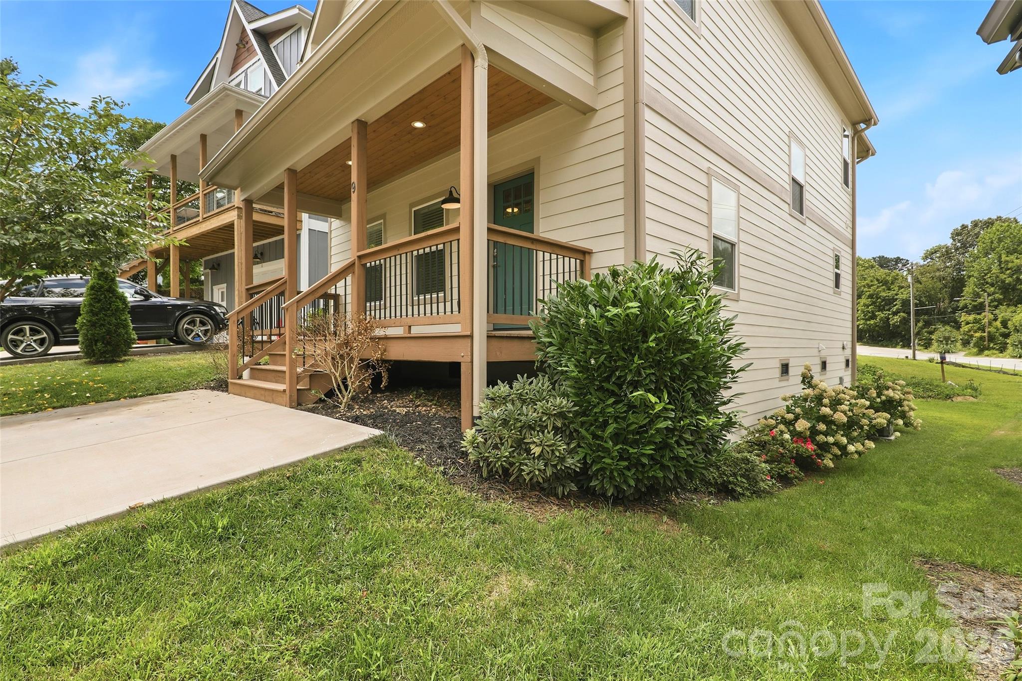 9 Hilldale Road