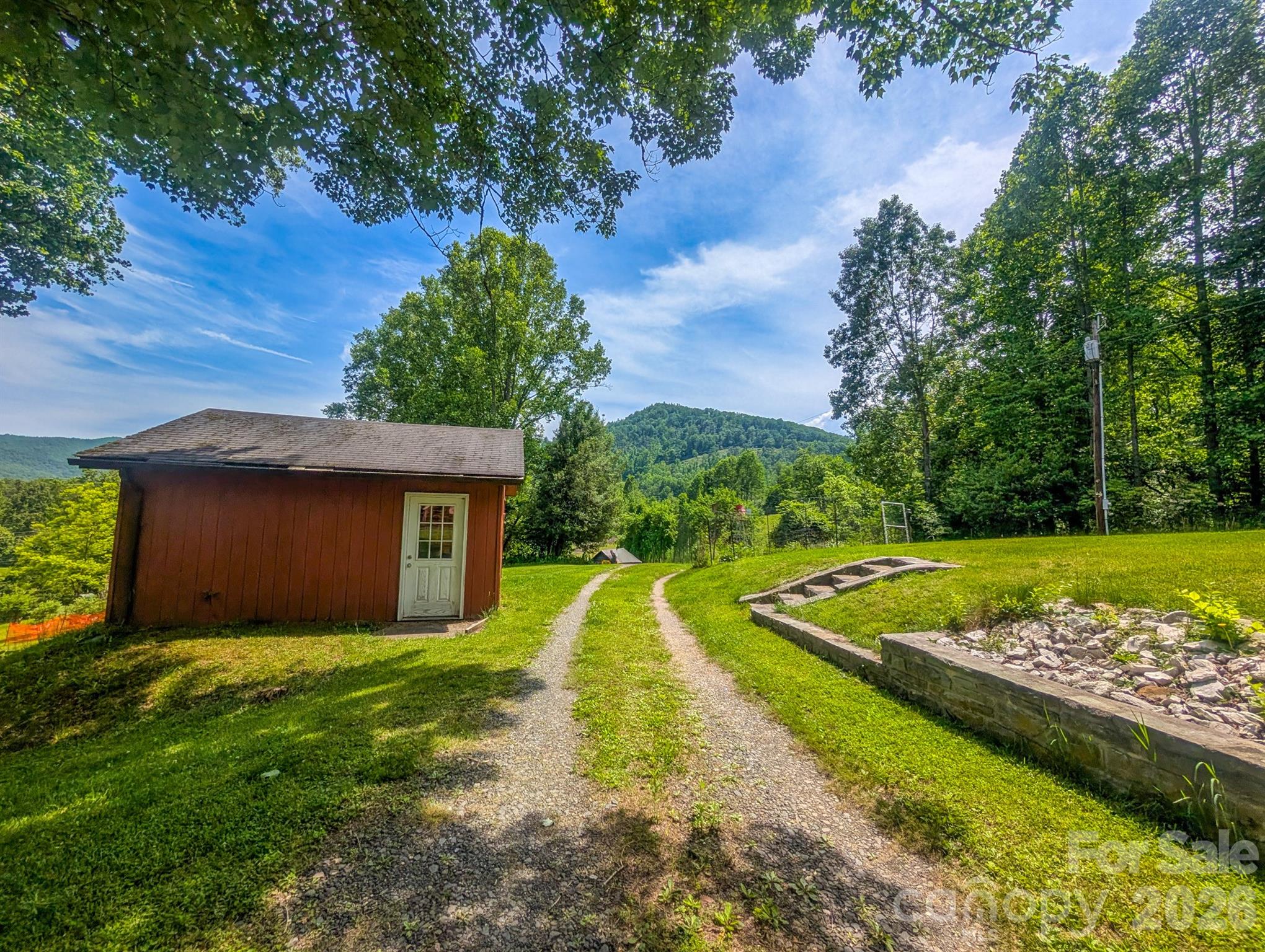 114 Dewberry Lane