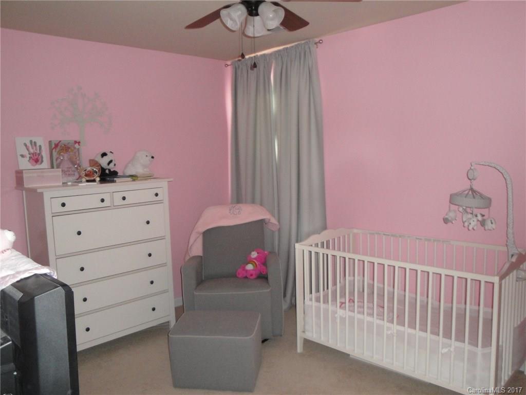 Old Stone Crossing - Residential