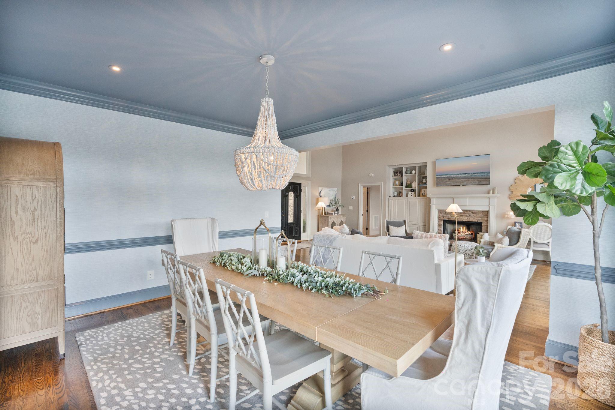 The Peninsula - Residential