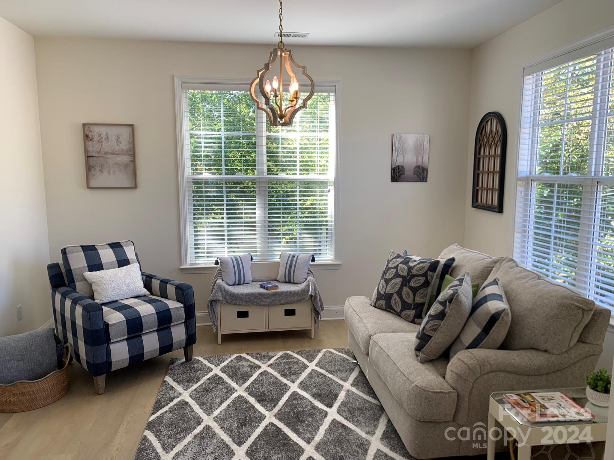 Edinburgh Square - Residential Lease