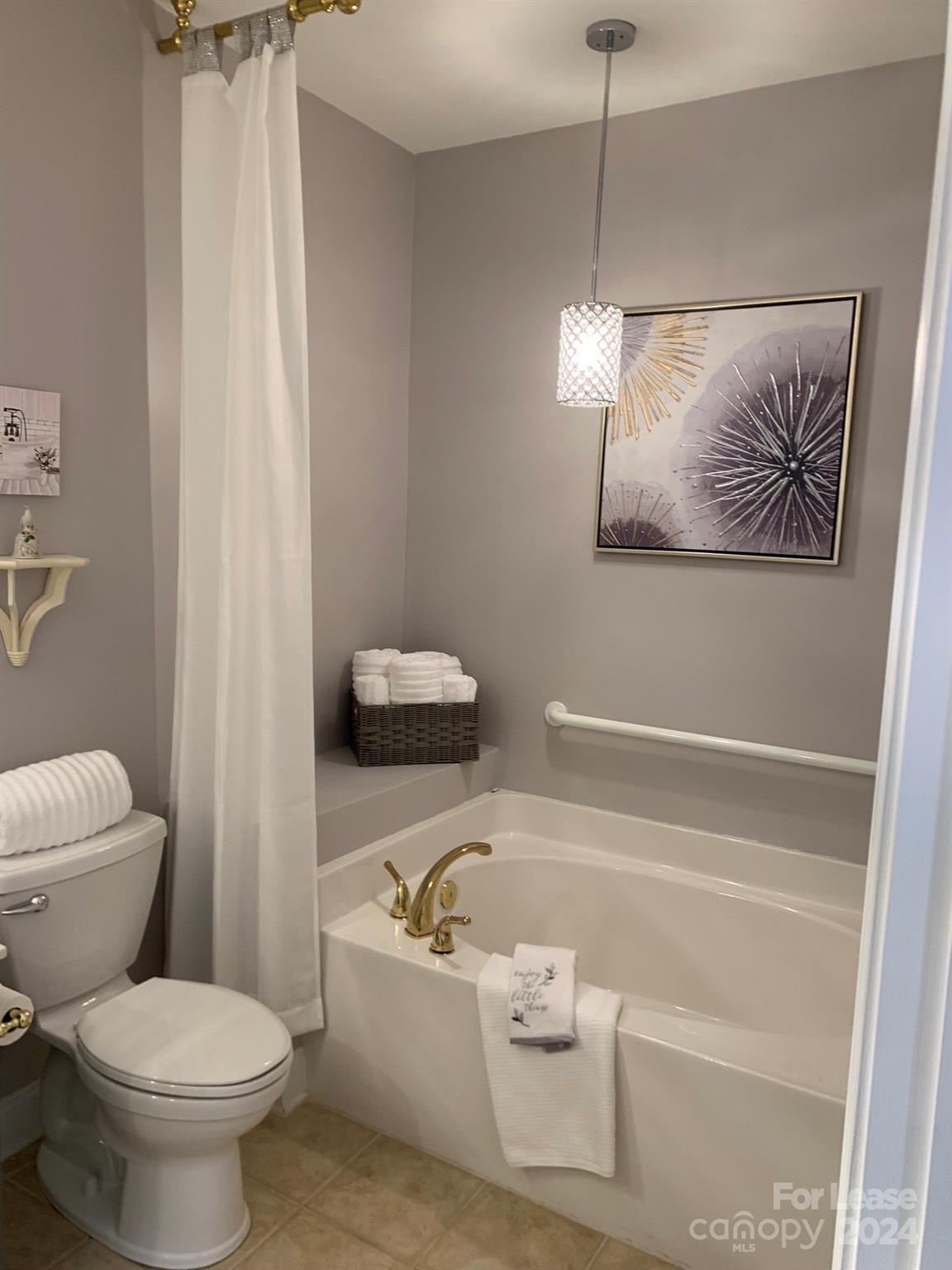 Edinburgh Square - Residential Lease