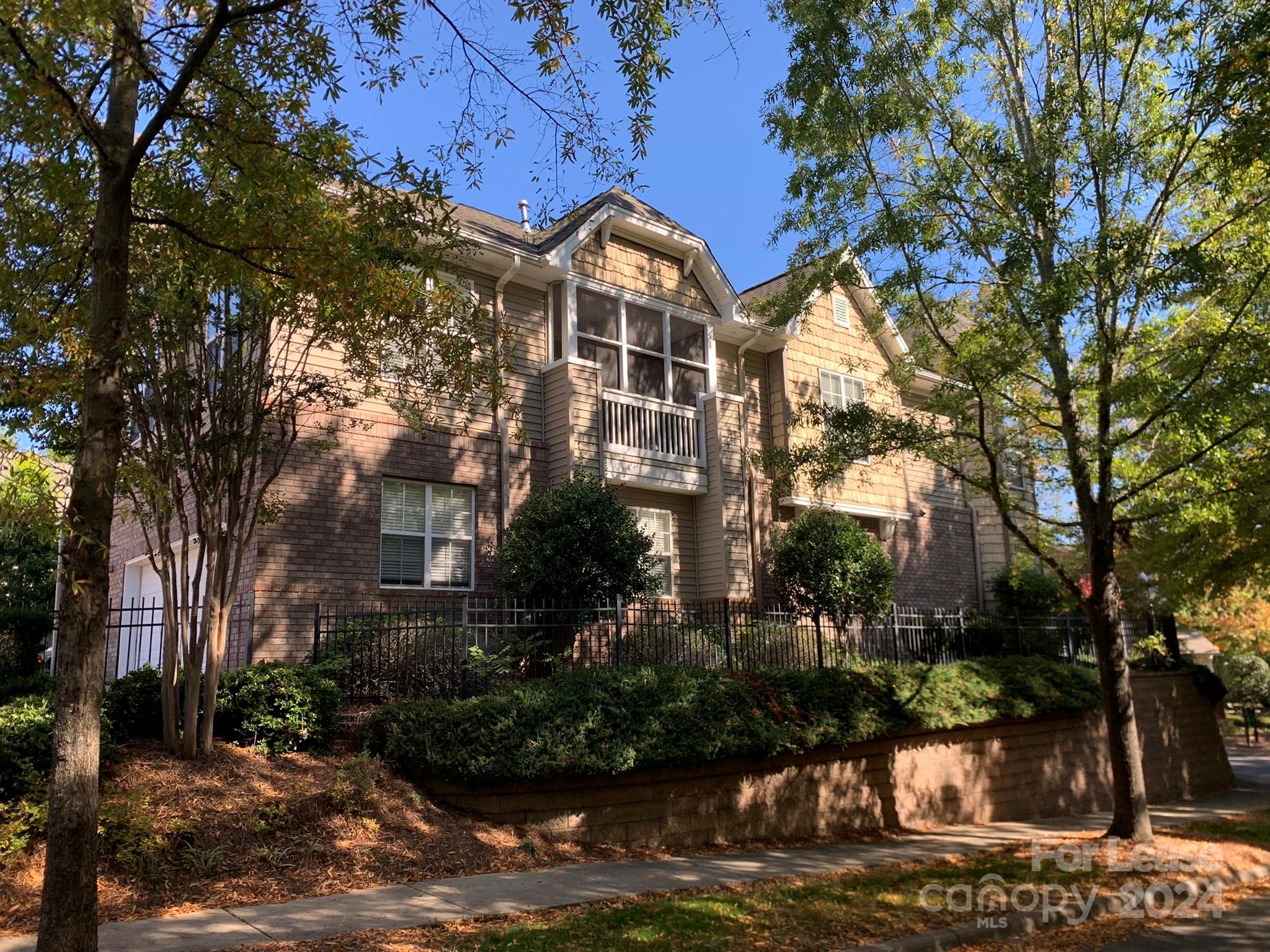 Edinburgh Square - Residential Lease