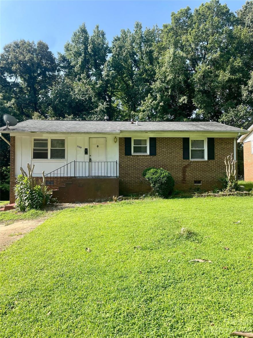 Investors Welcome! With the right vision and improvements, this house will clean up beautifully and become a true gem in no time. Great South Charlotte location convenient to I-485, South Blvd, shopping and restaurants. The cozy Pine Valley community features a playground, nature trails and recreation areas. Don't miss out on this chance to turn potential into profit or create your dream home in a sought-after area!