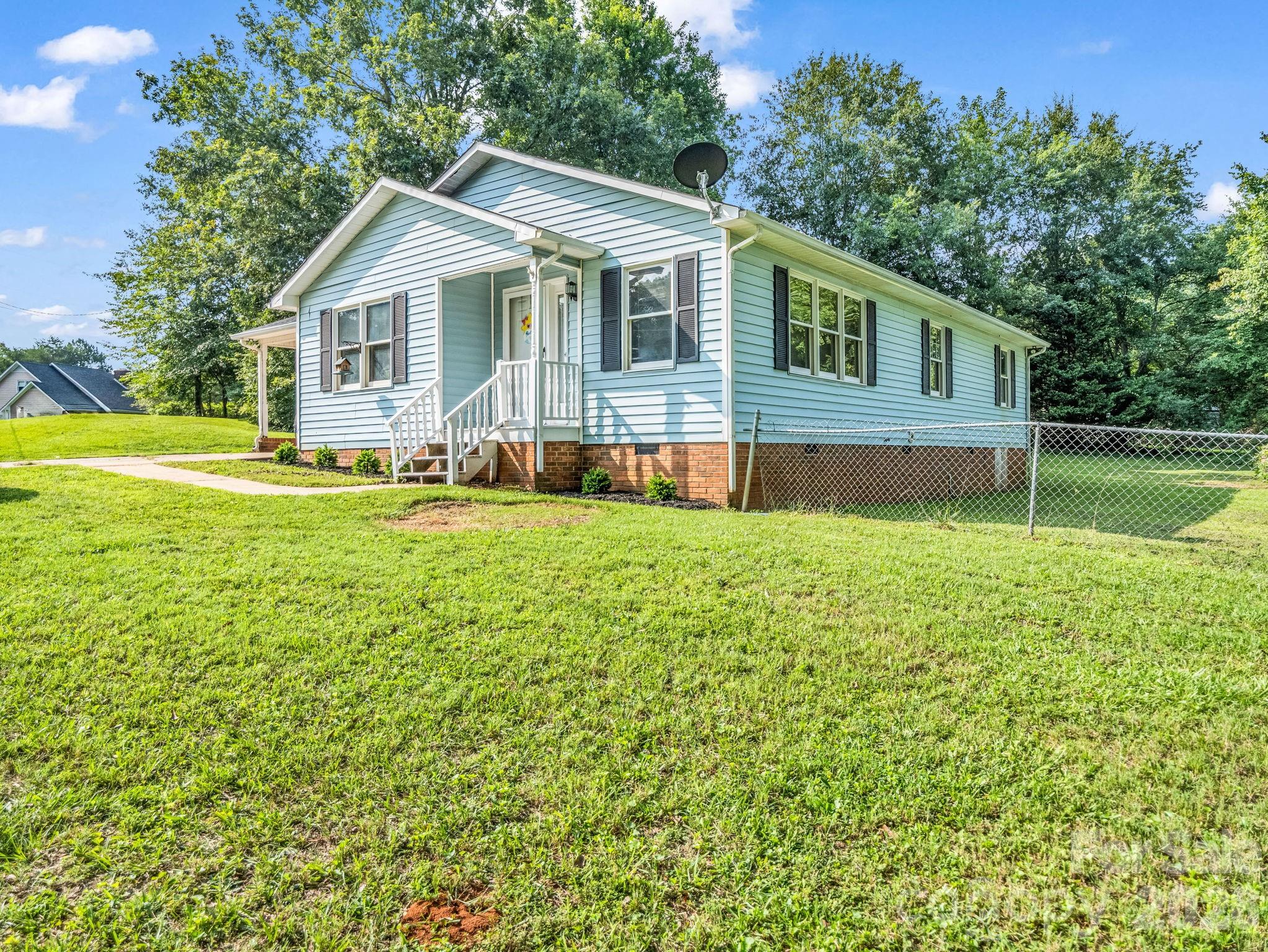 151 W Melissa Lane