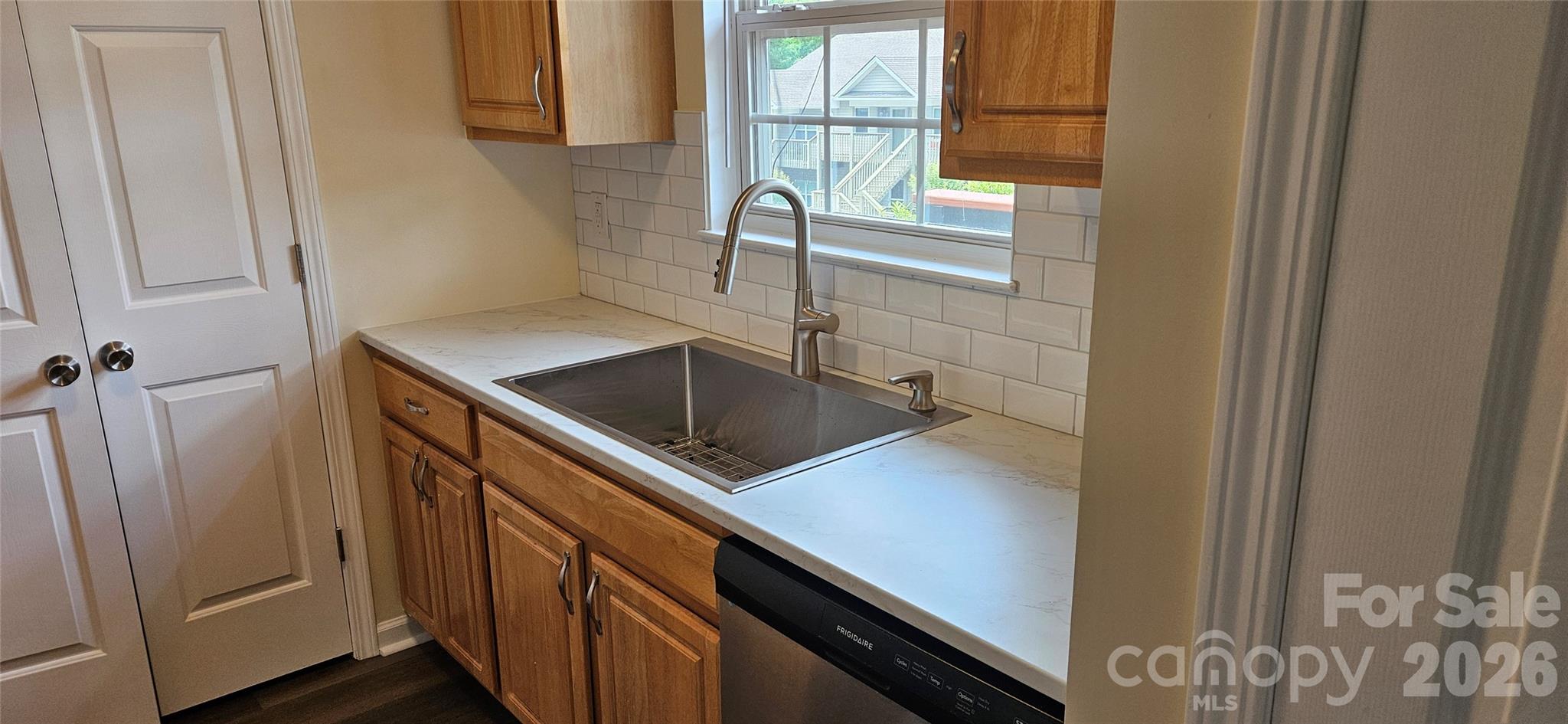 Carlyle Condominiums - Residential