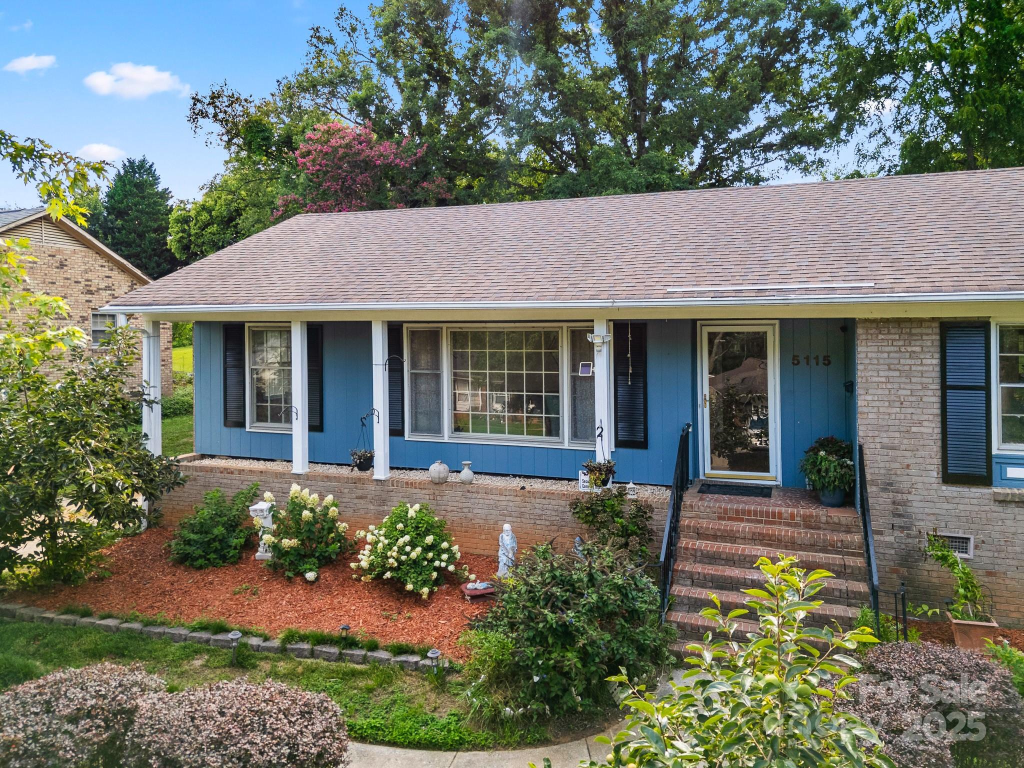 5115 Carriage Drive Circle