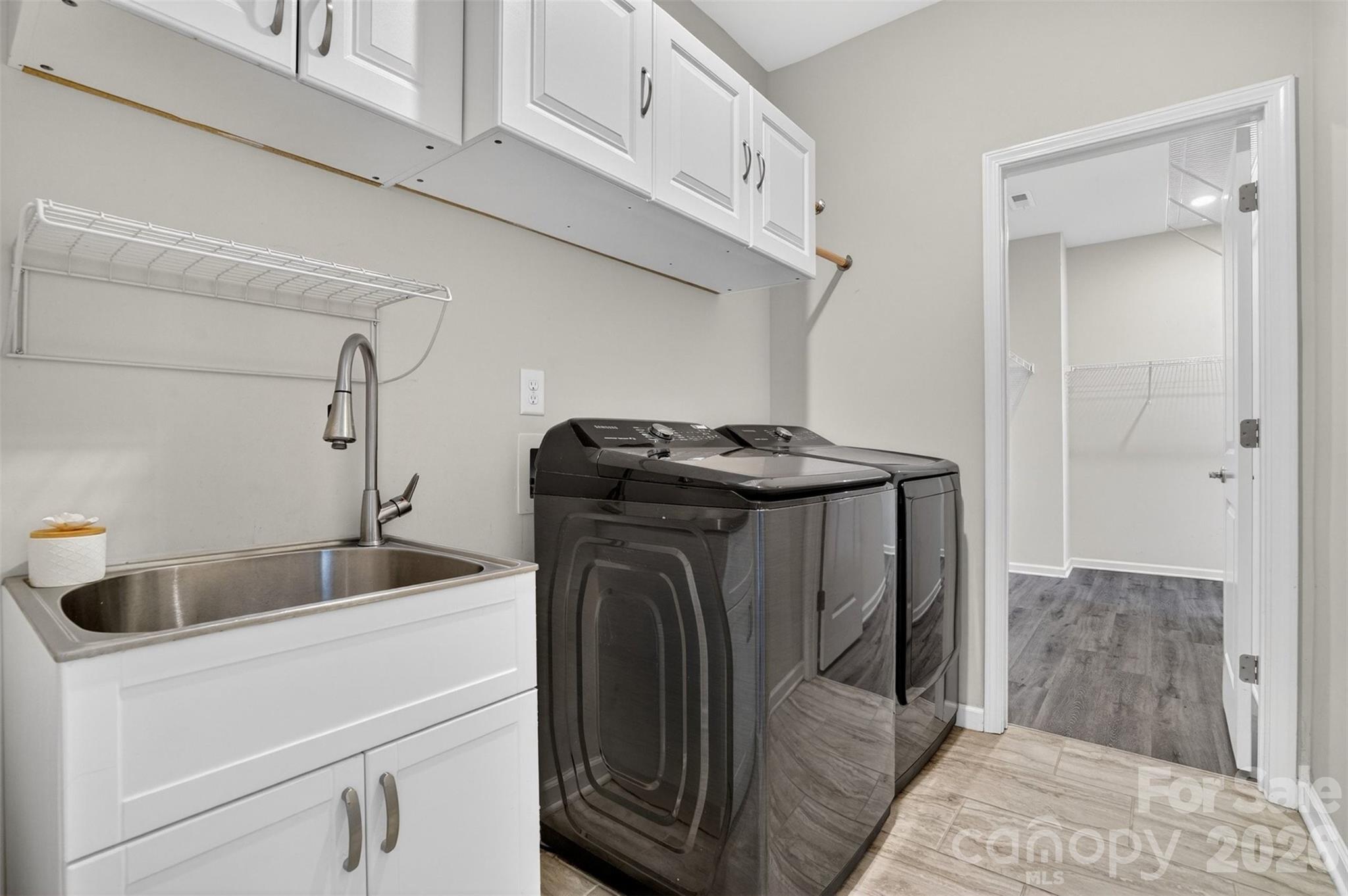 Waters Edge - Residential