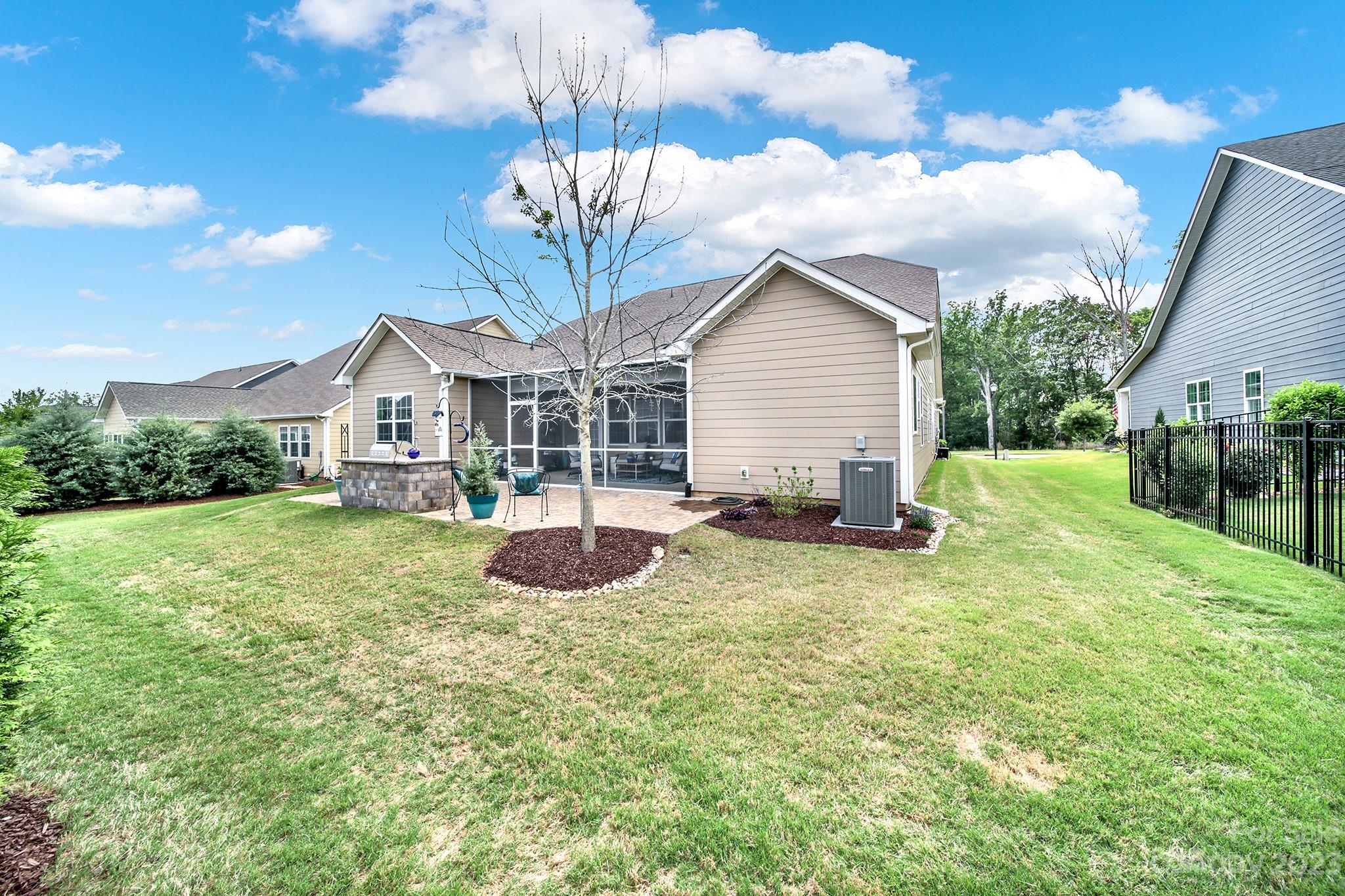 Tree Tops - Residential