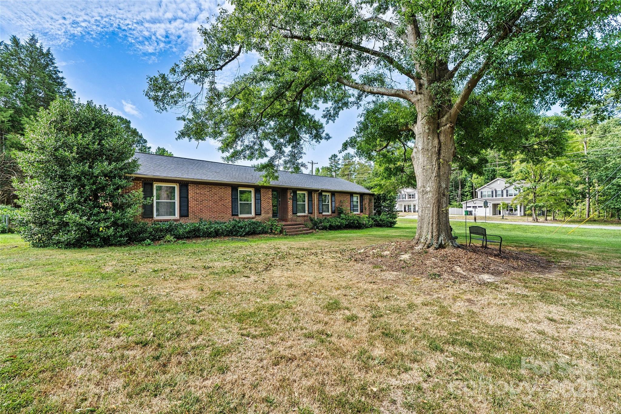 693 Fielding Road