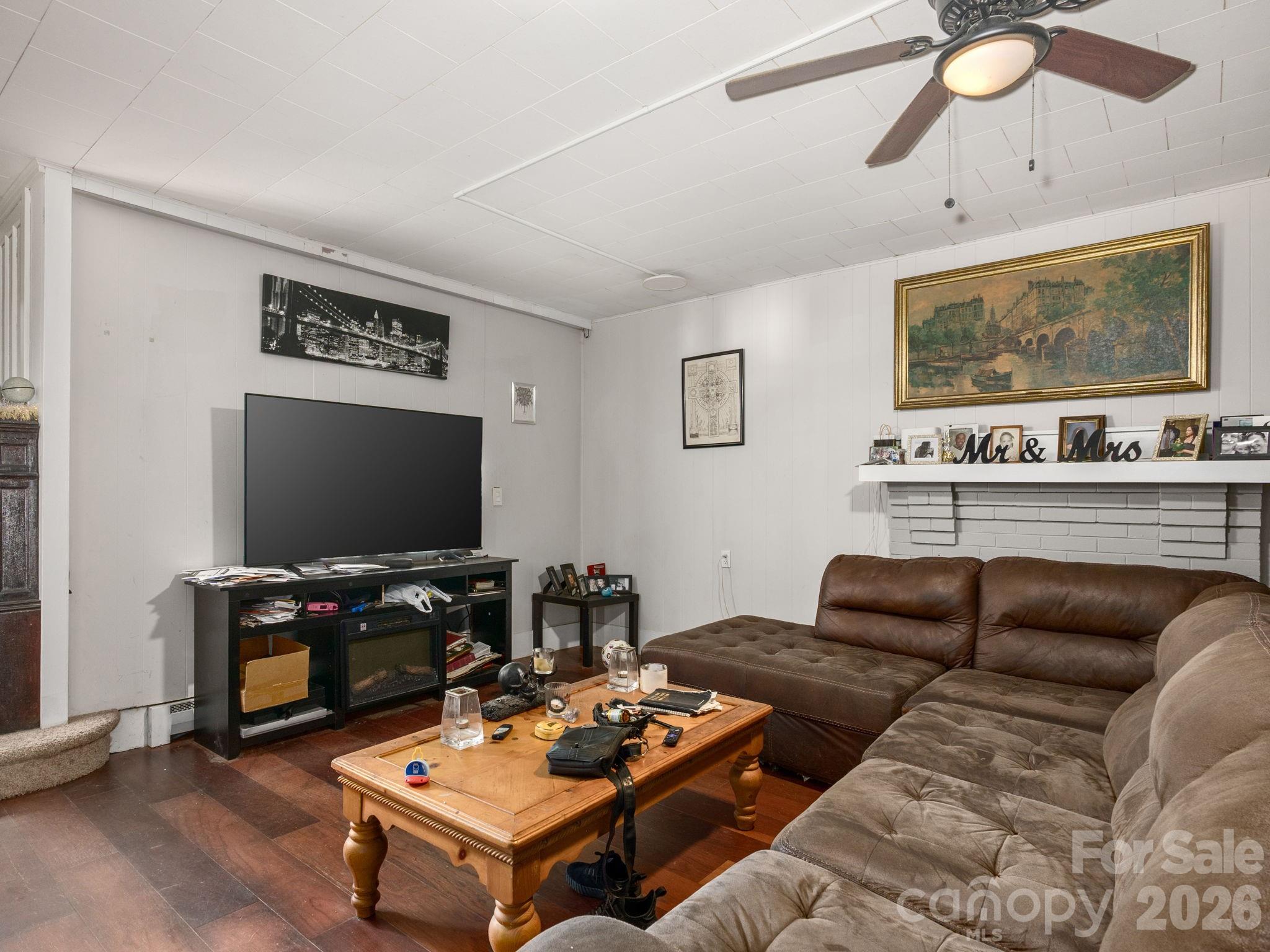 117 & 119 Spears Avenue