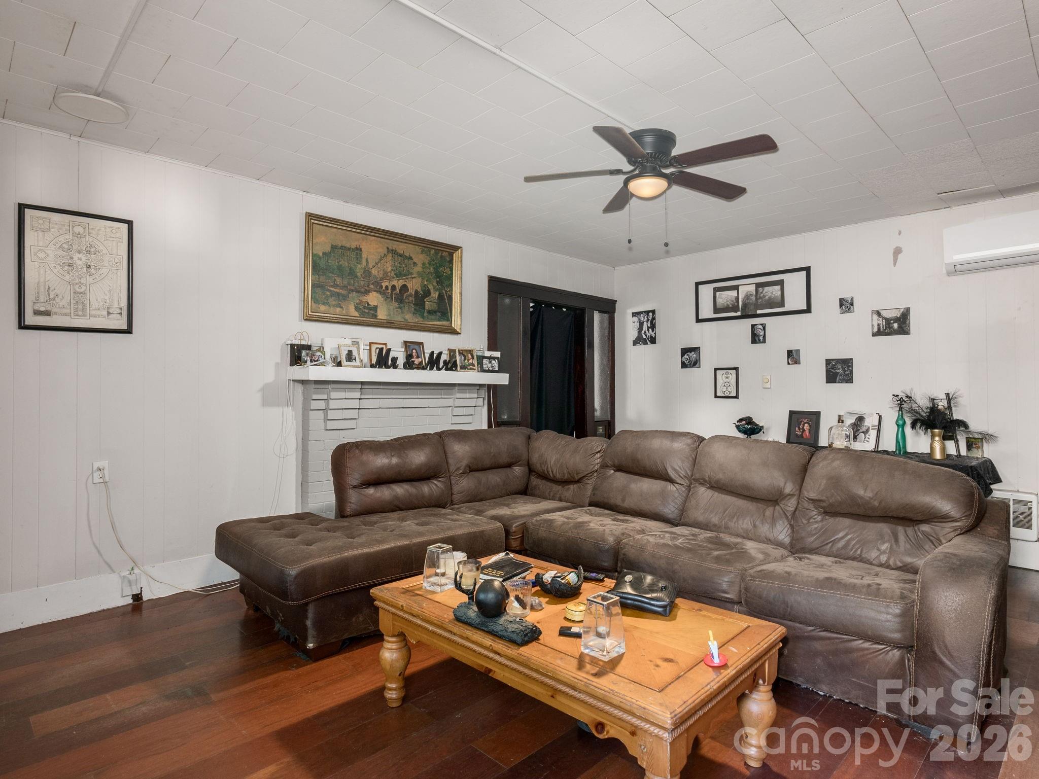 117 & 119 Spears Avenue