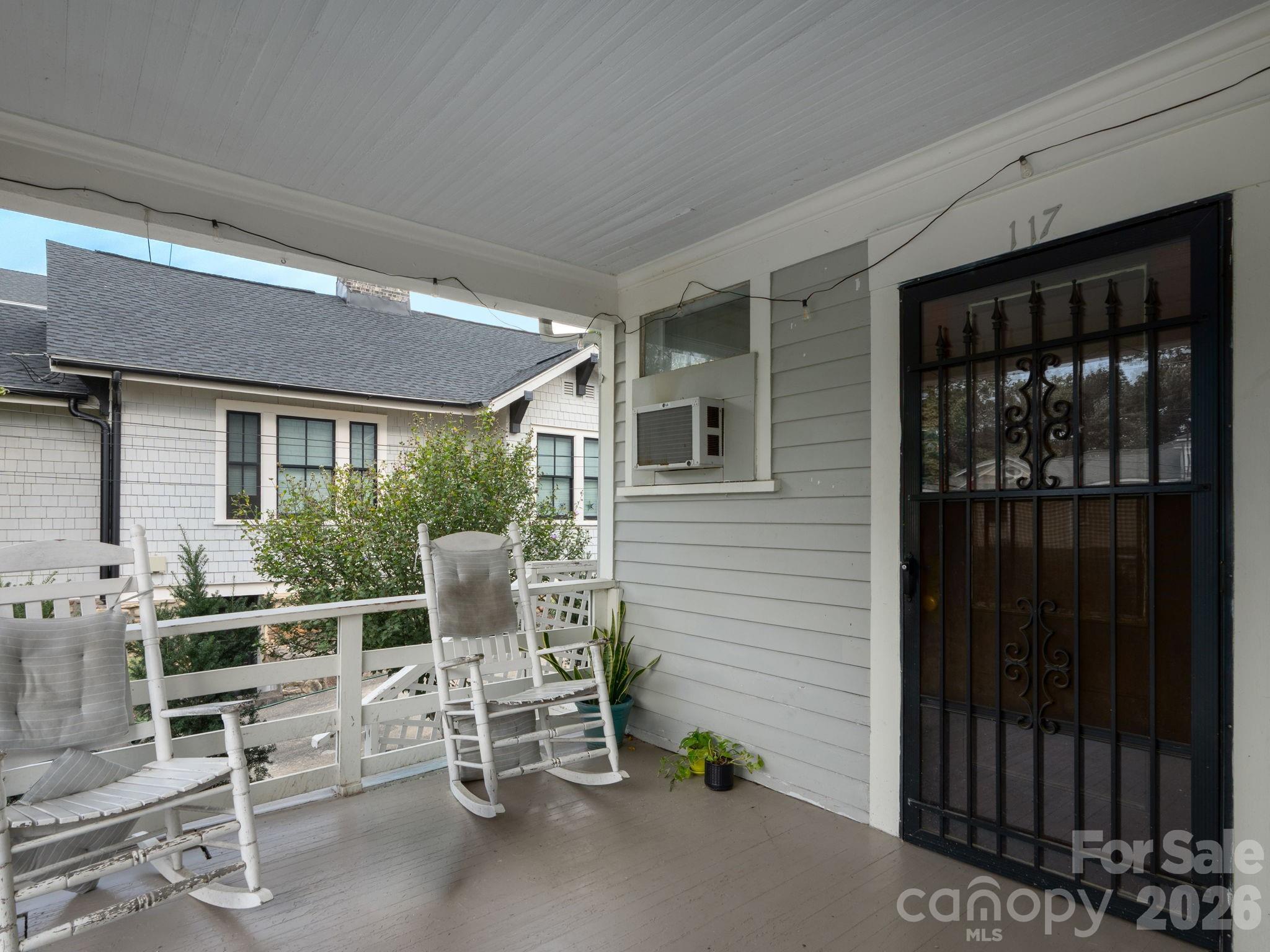 117 & 119 Spears Avenue