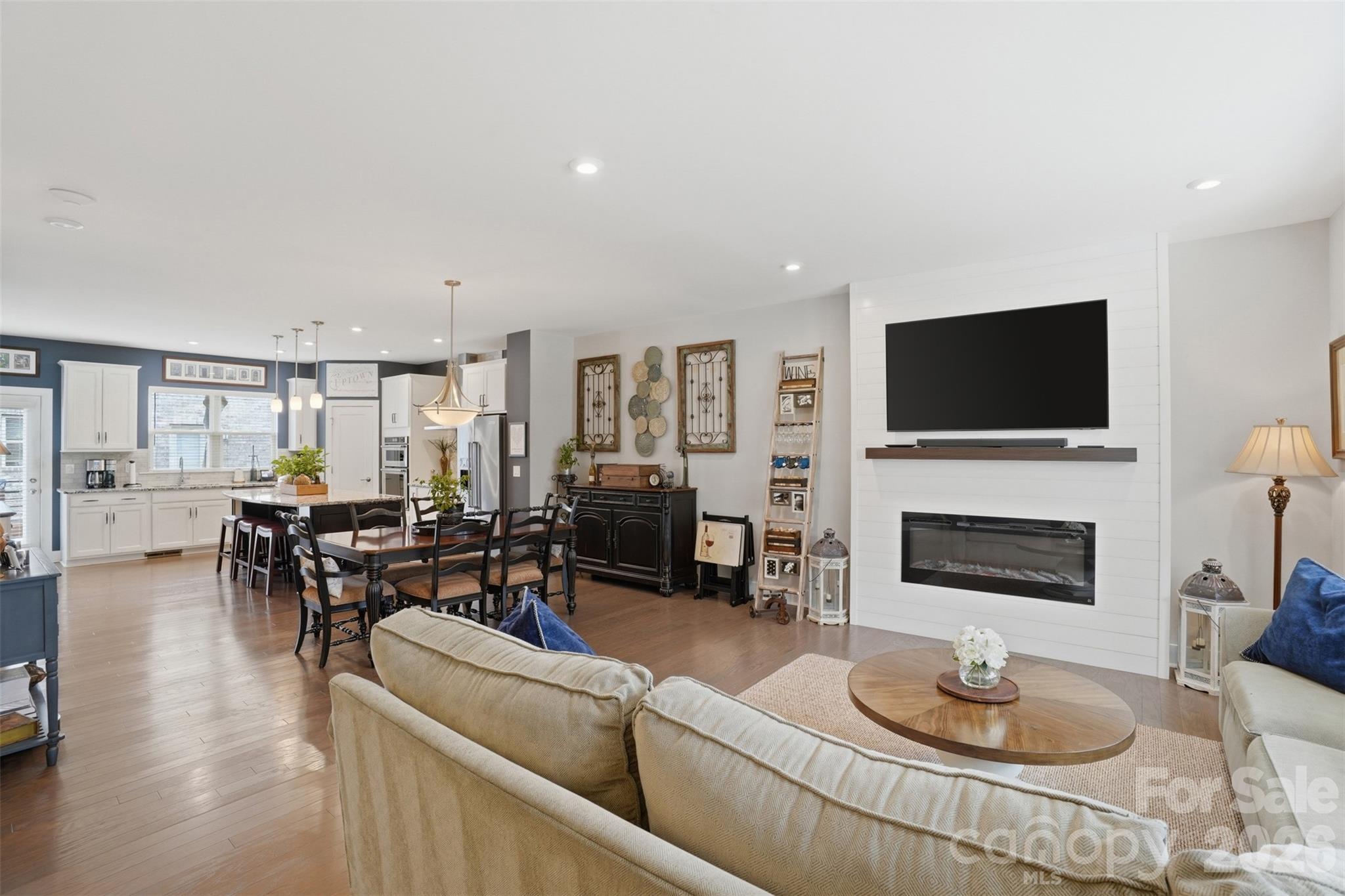 18017 Nolita Lane