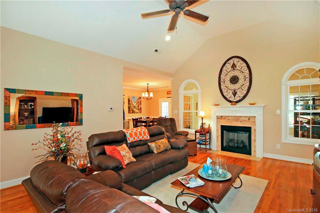 Grayrock Shoals - Residential