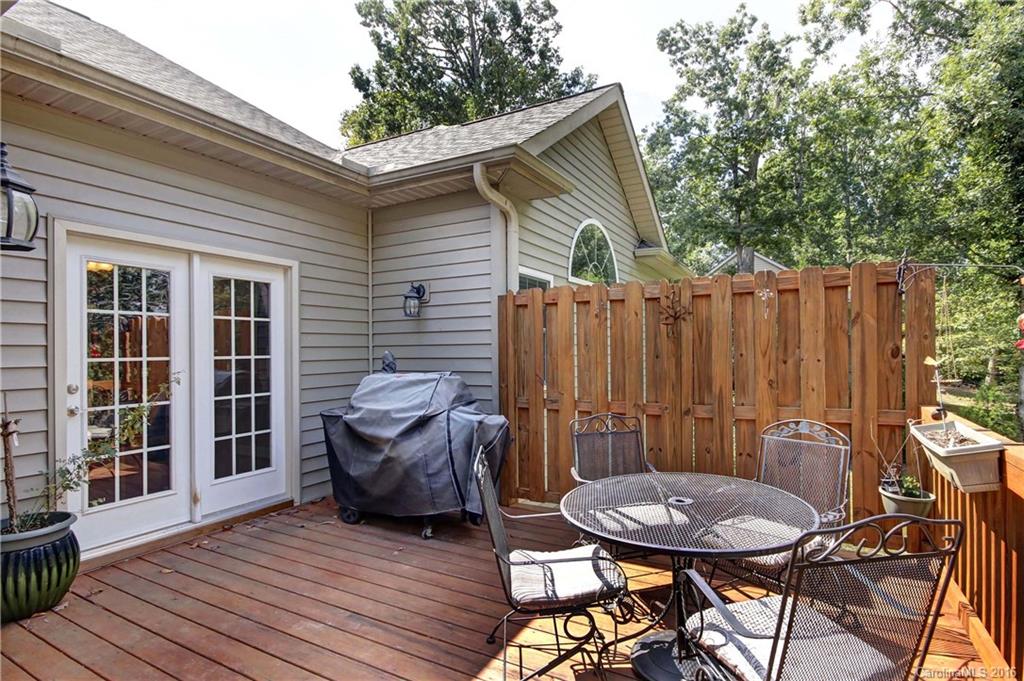 Grayrock Shoals - Residential