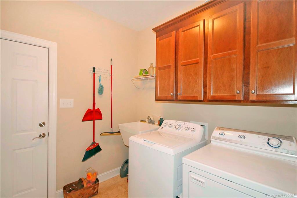Grayrock Shoals - Residential