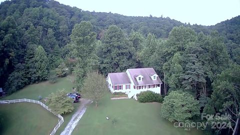 A home in Hendersonville