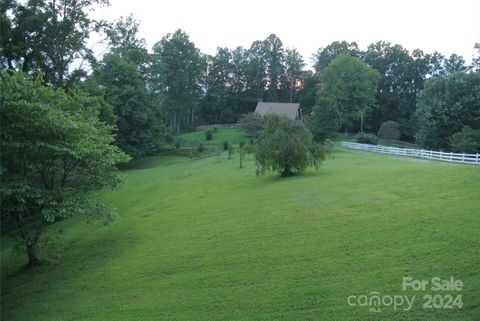 A home in Hendersonville