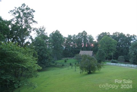 A home in Hendersonville