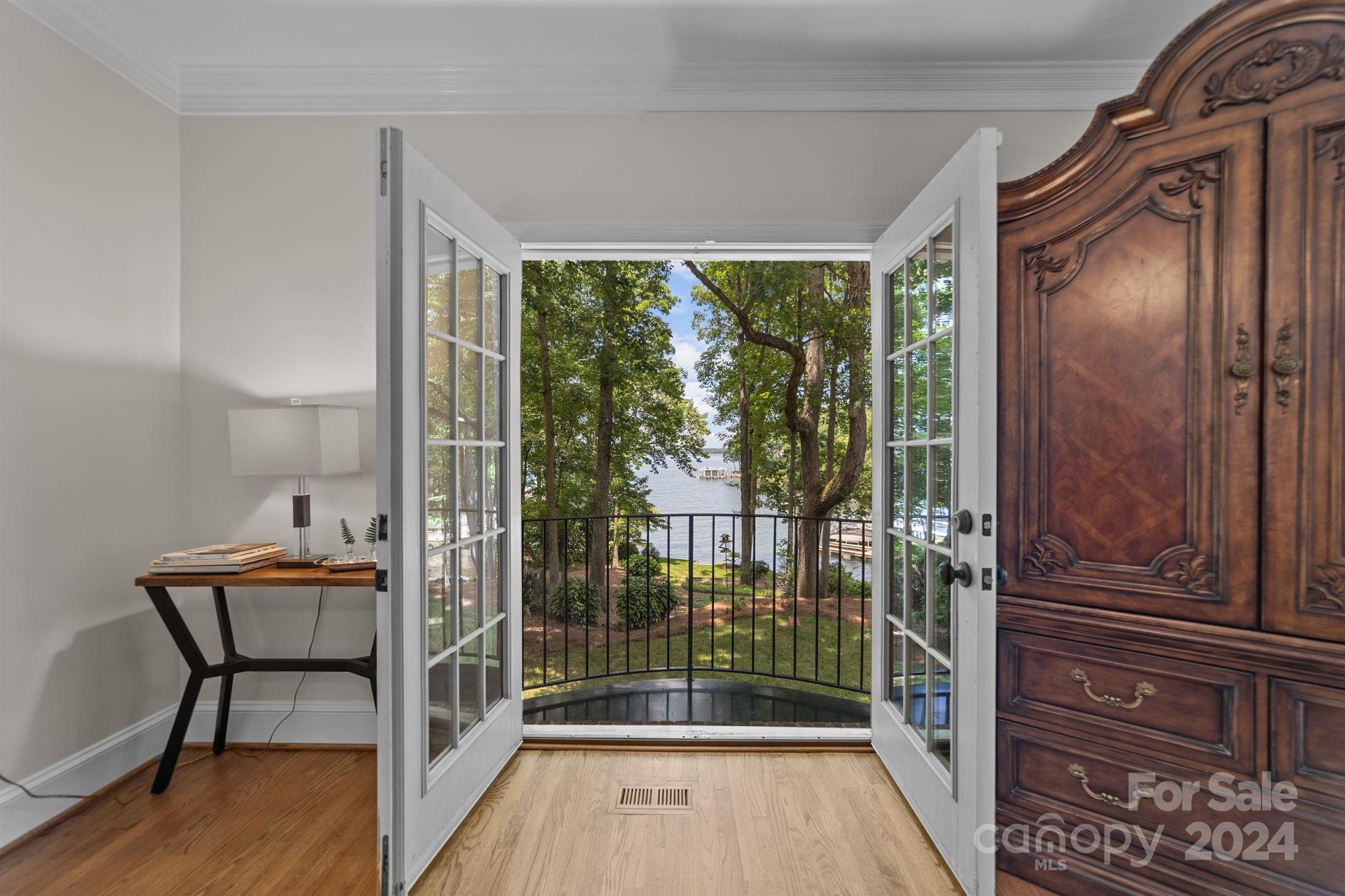 Lookout Point - Residential