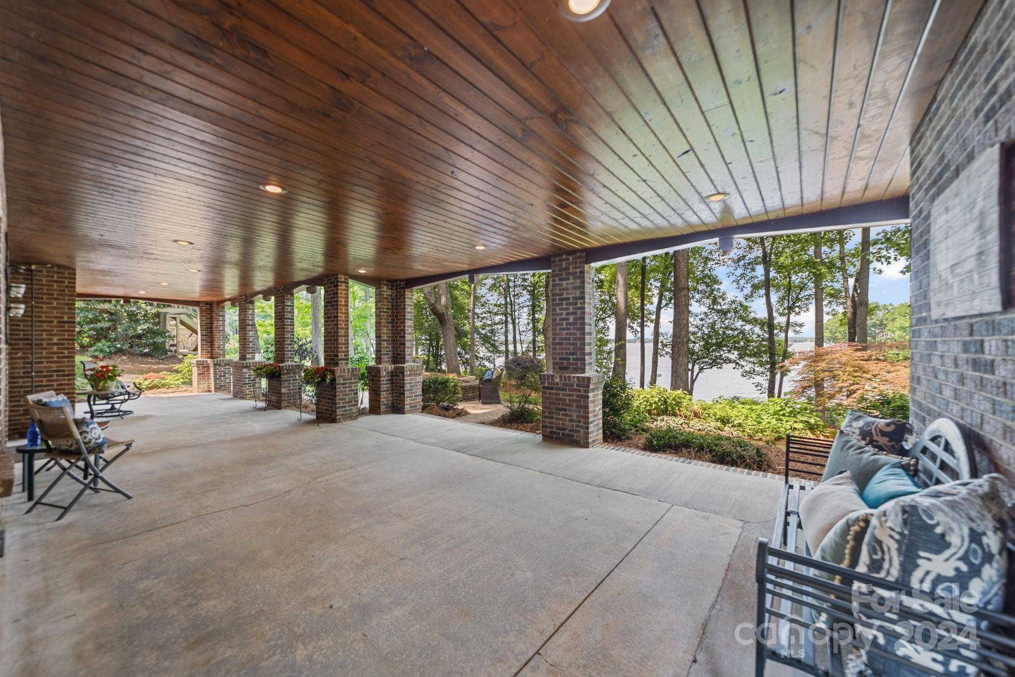 Lookout Point - Residential