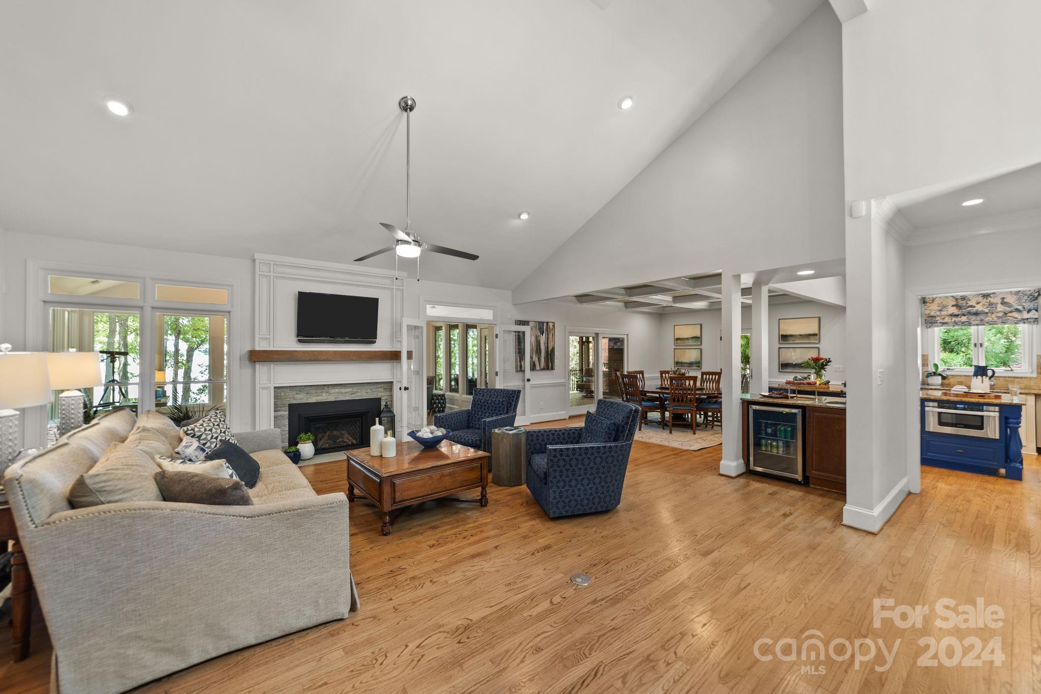 Lookout Point - Residential