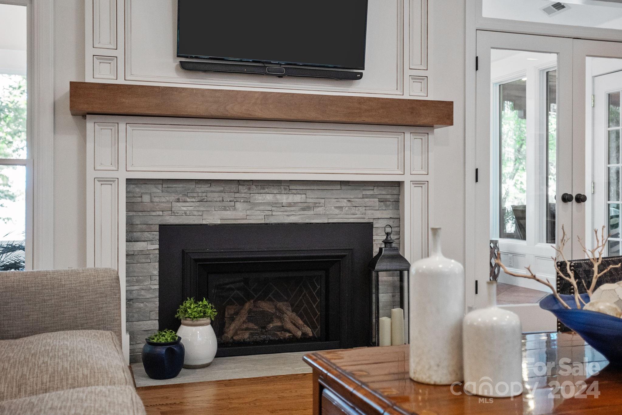 Lookout Point - Residential