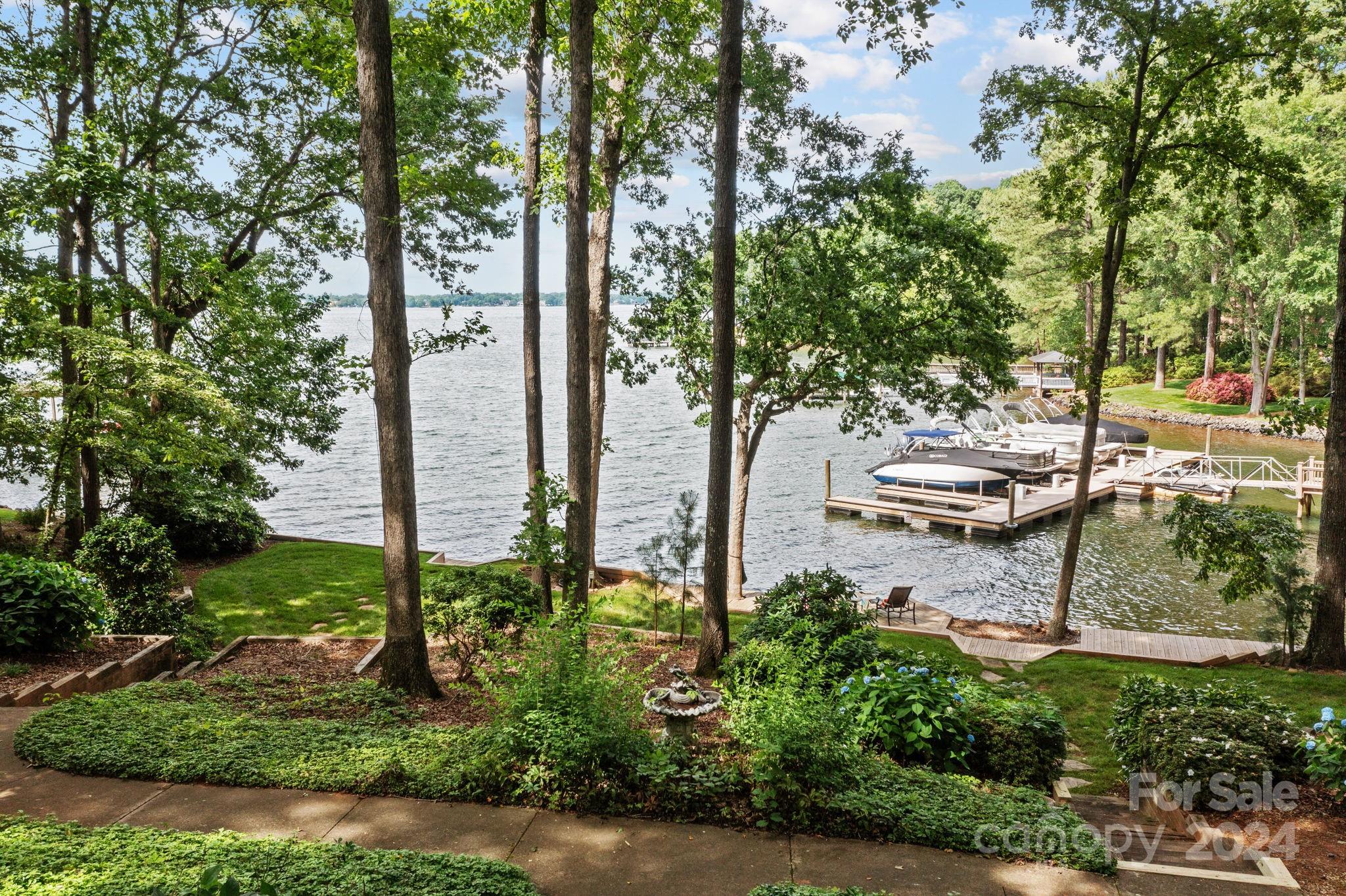 Lookout Point - Residential