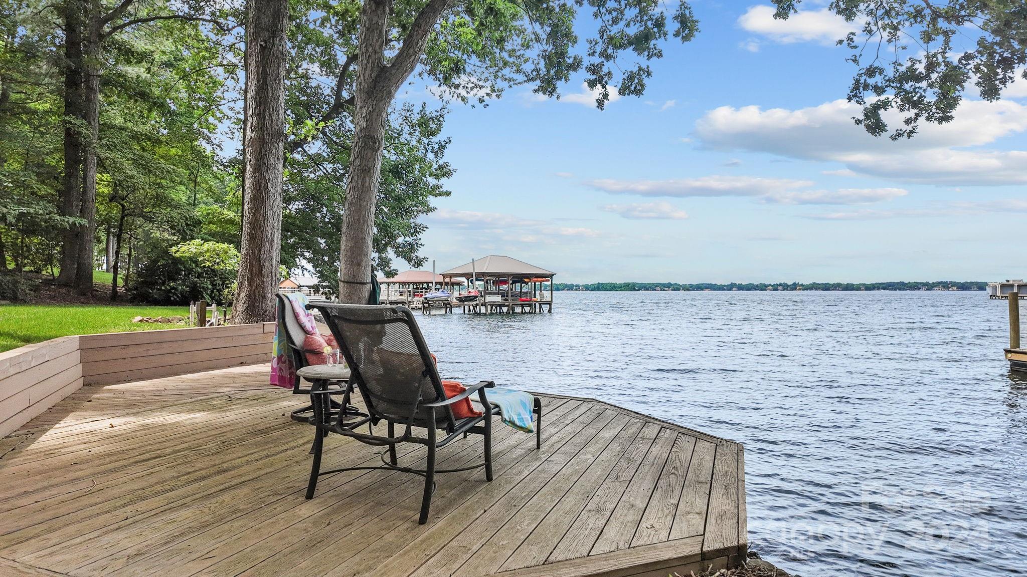 Lookout Point - Residential