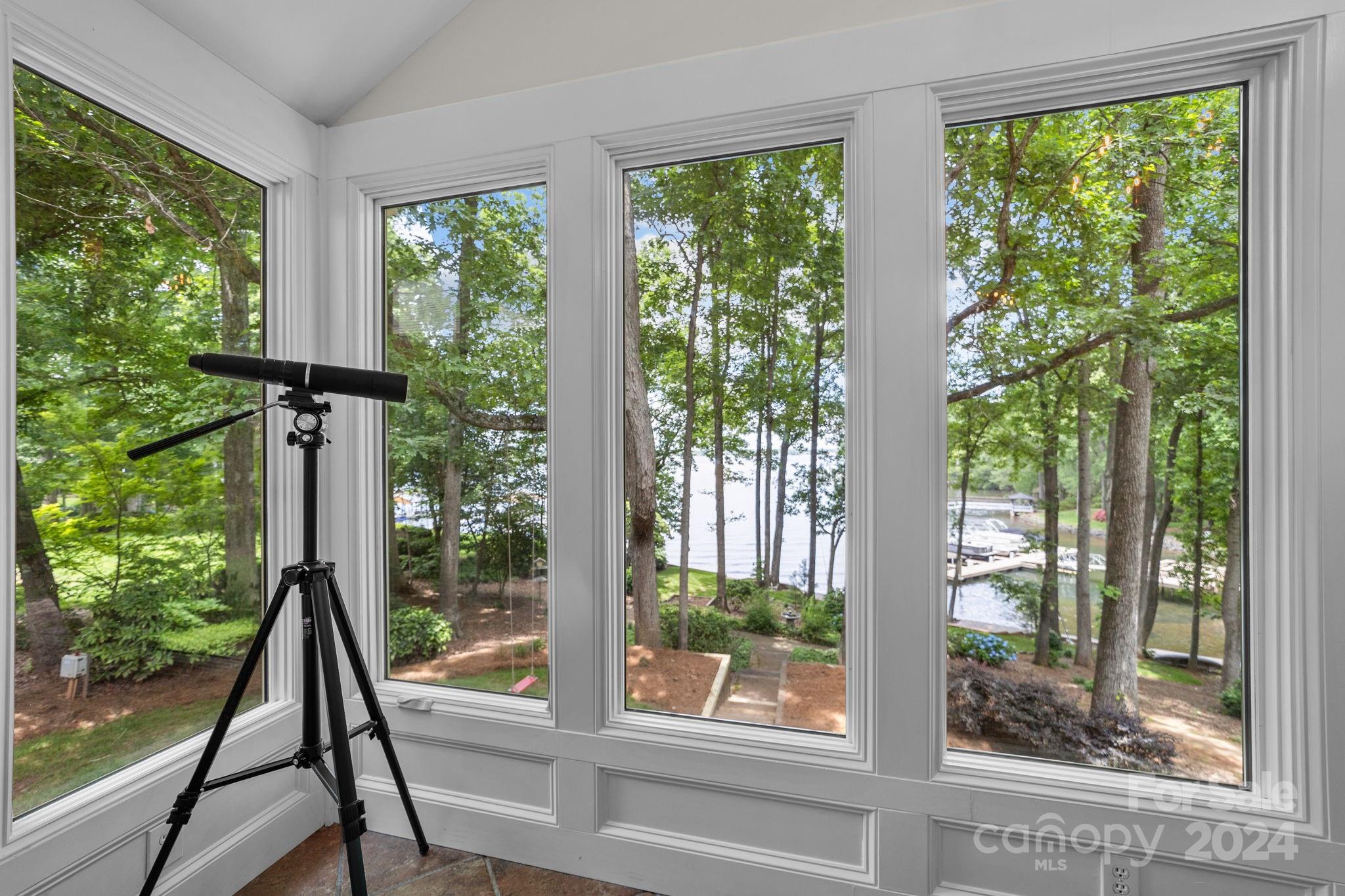 Lookout Point - Residential