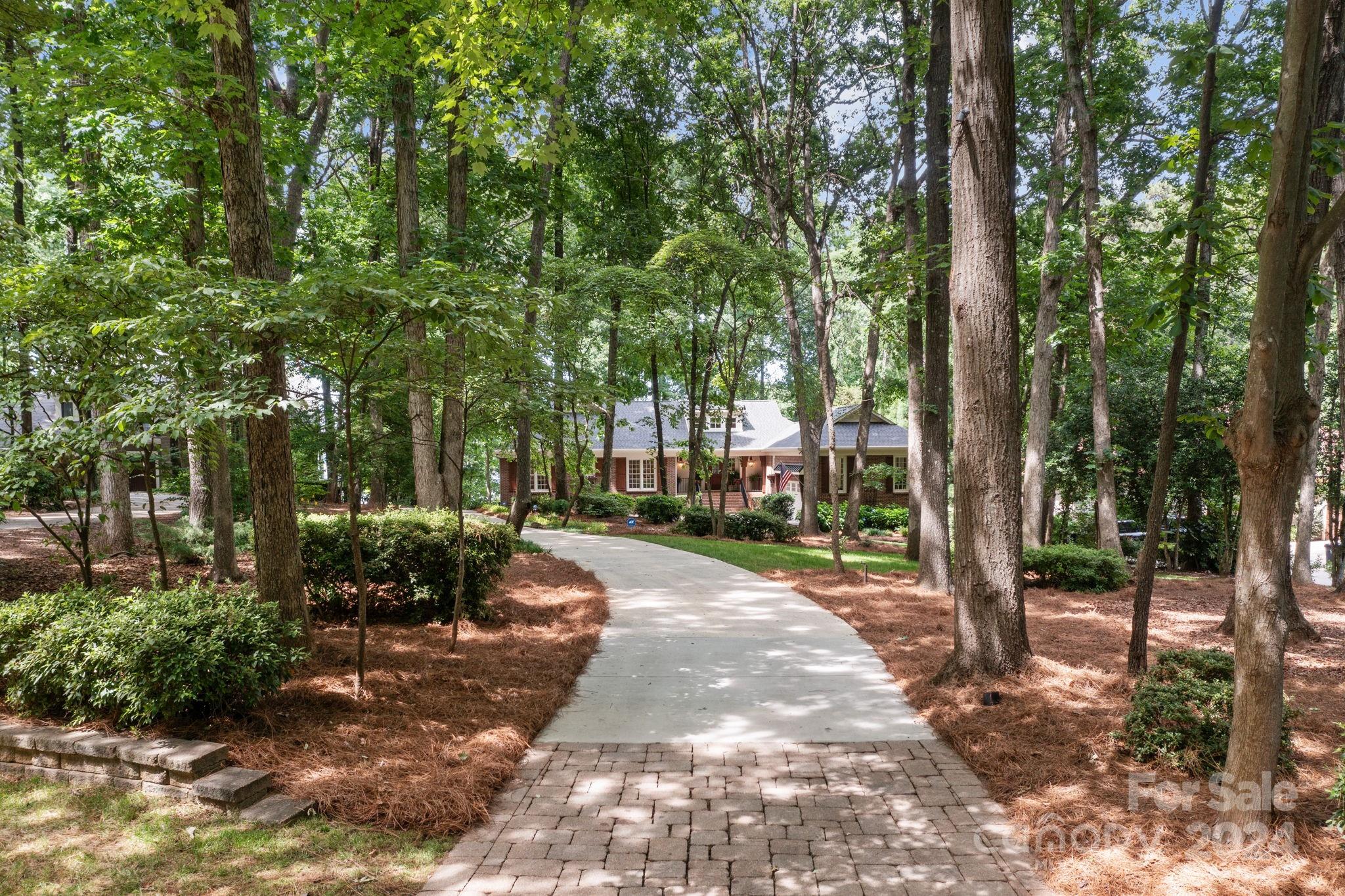 Lookout Point - Residential