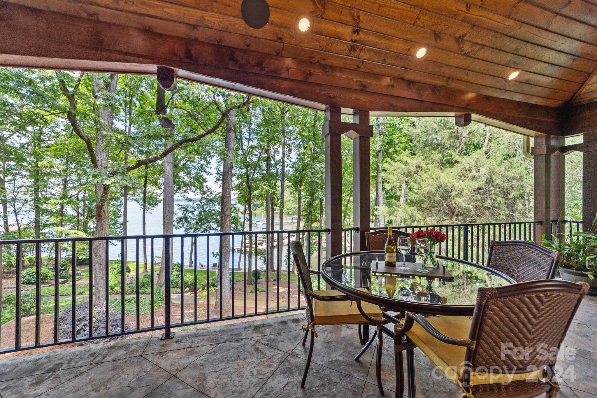 Lookout Point - Residential