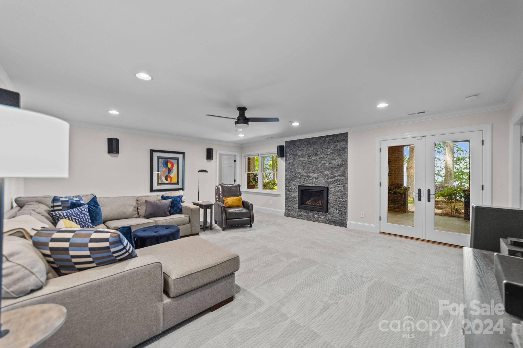 Lookout Point - Residential