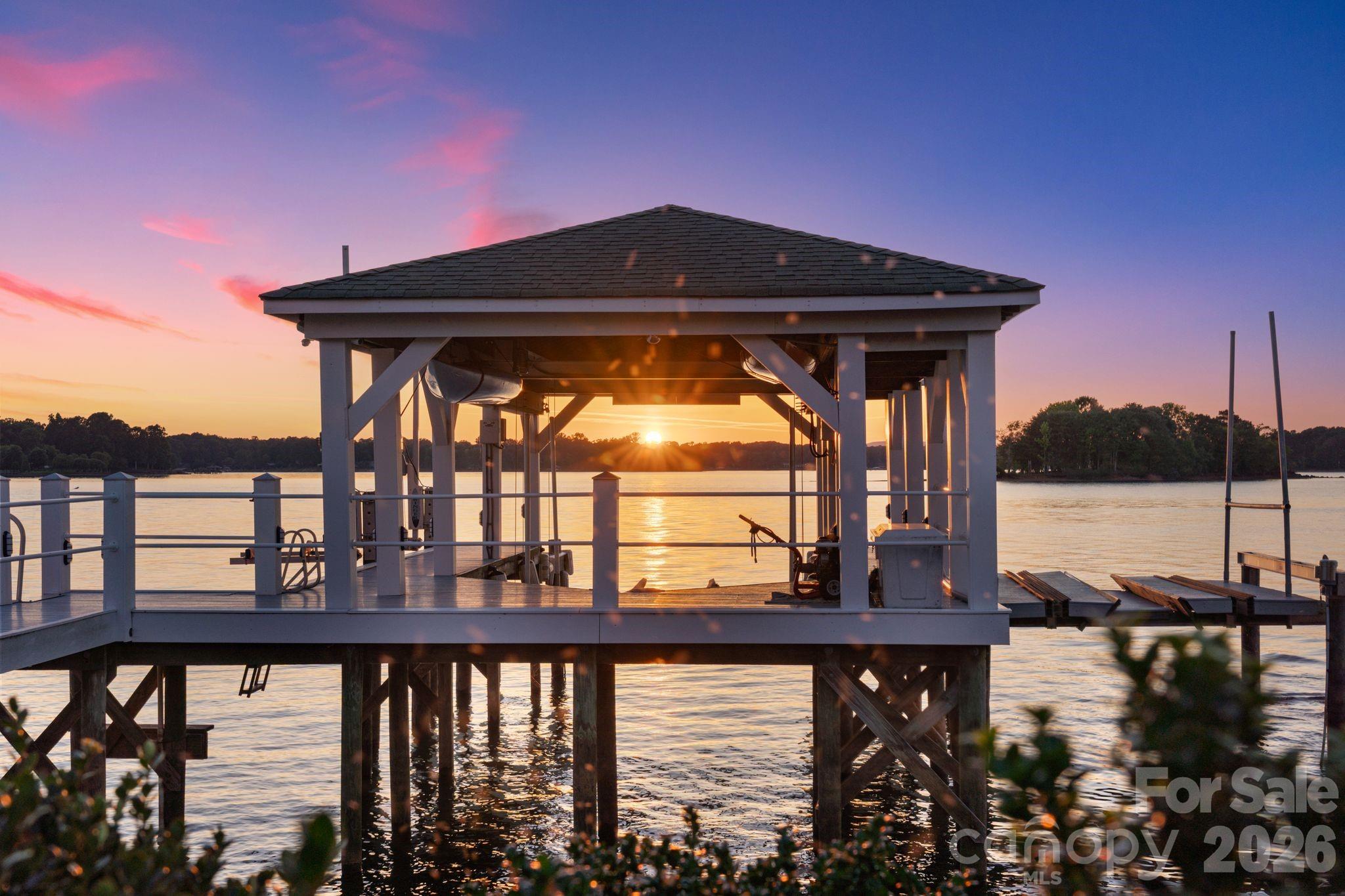 2477 Peninsula Shores Court
