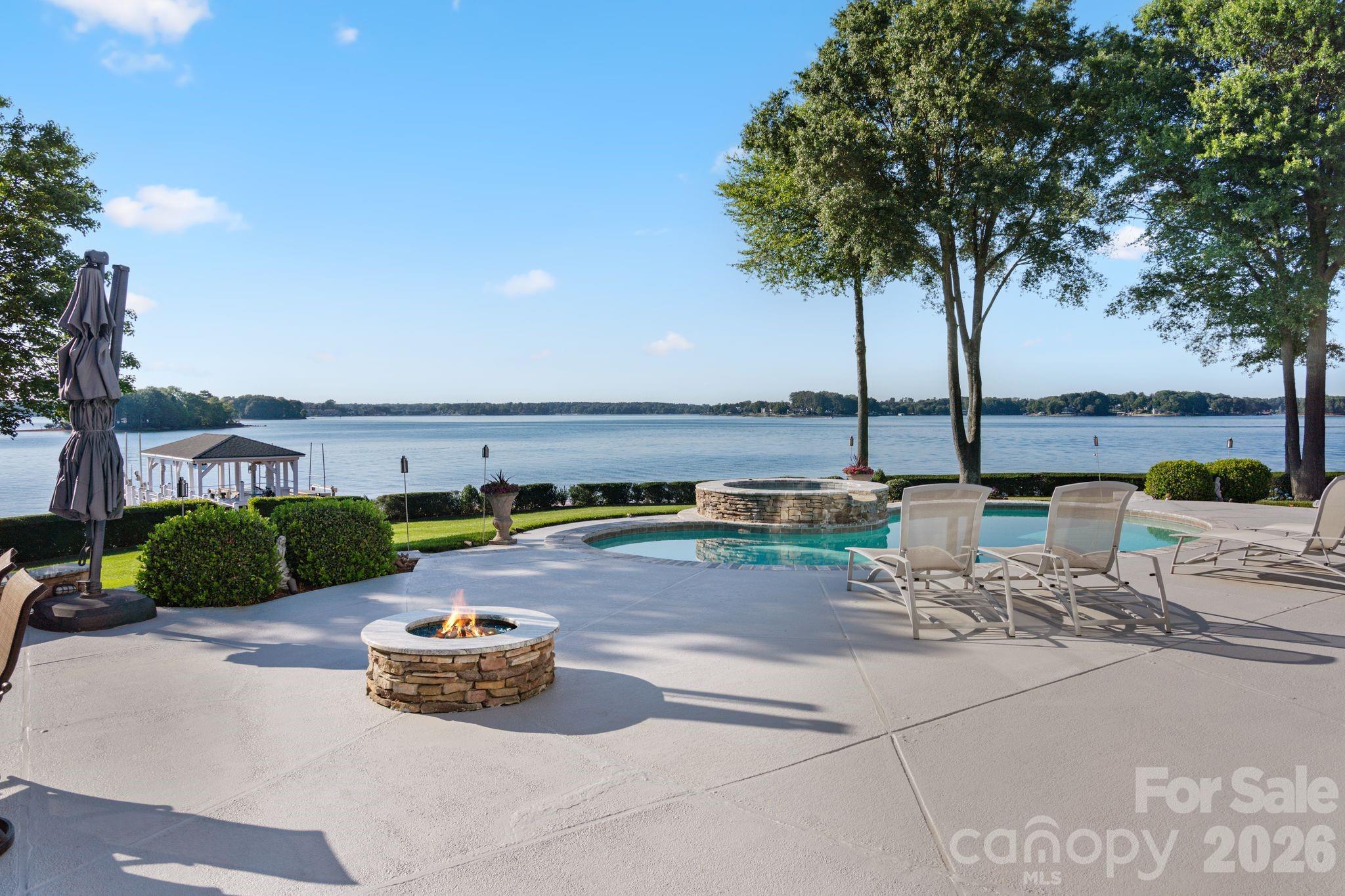 2477 Peninsula Shores Court