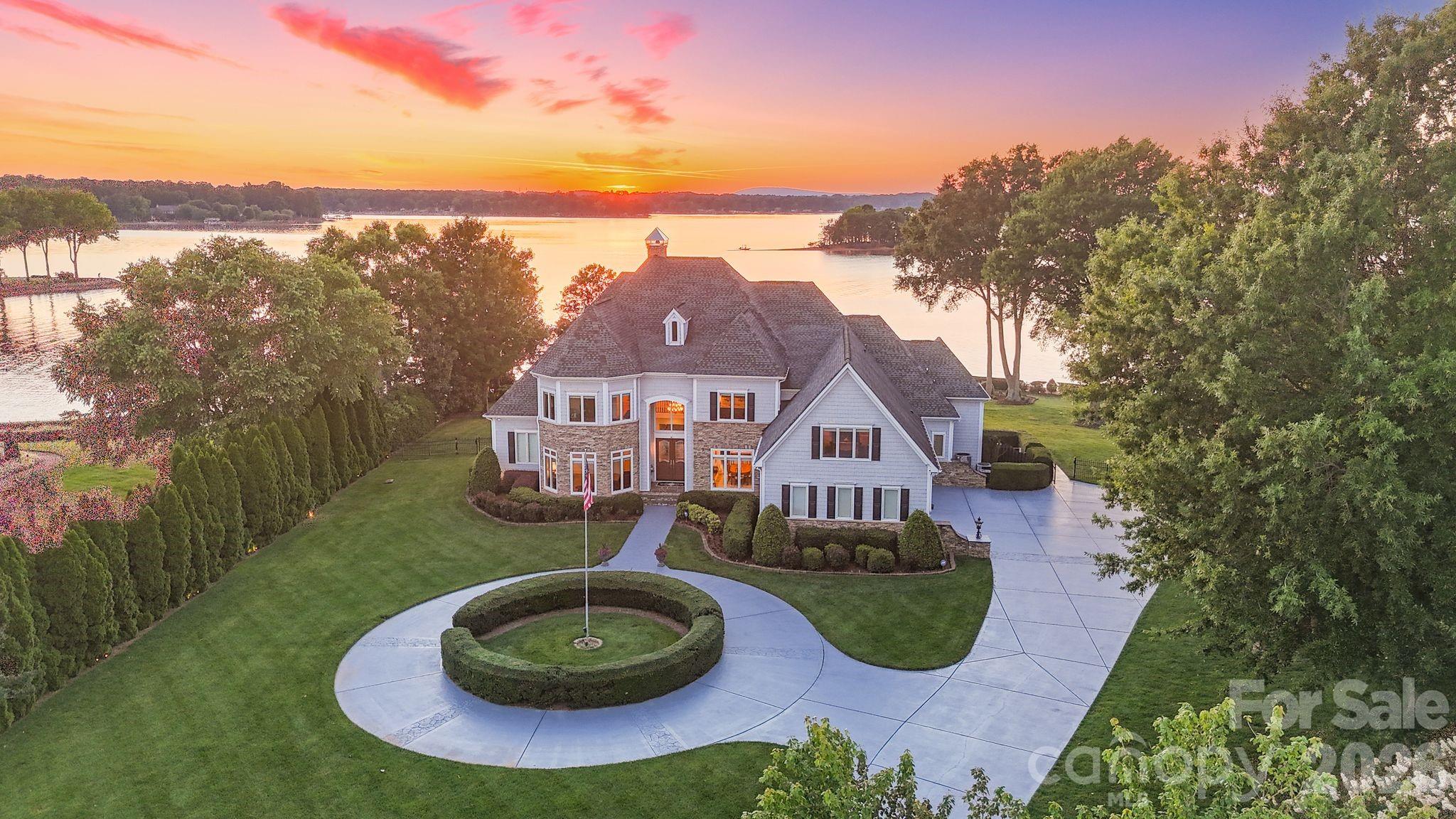 2477 Peninsula Shores Court