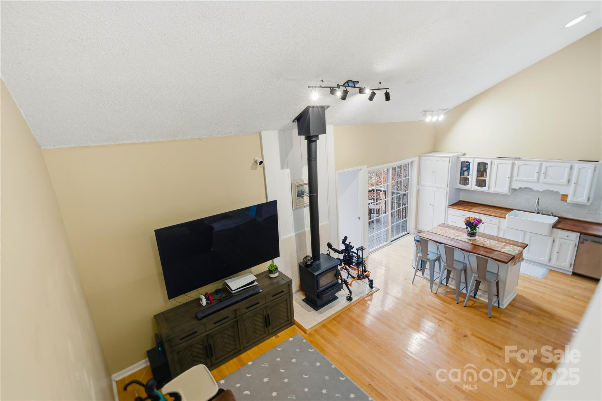 Tega Cay - Residential