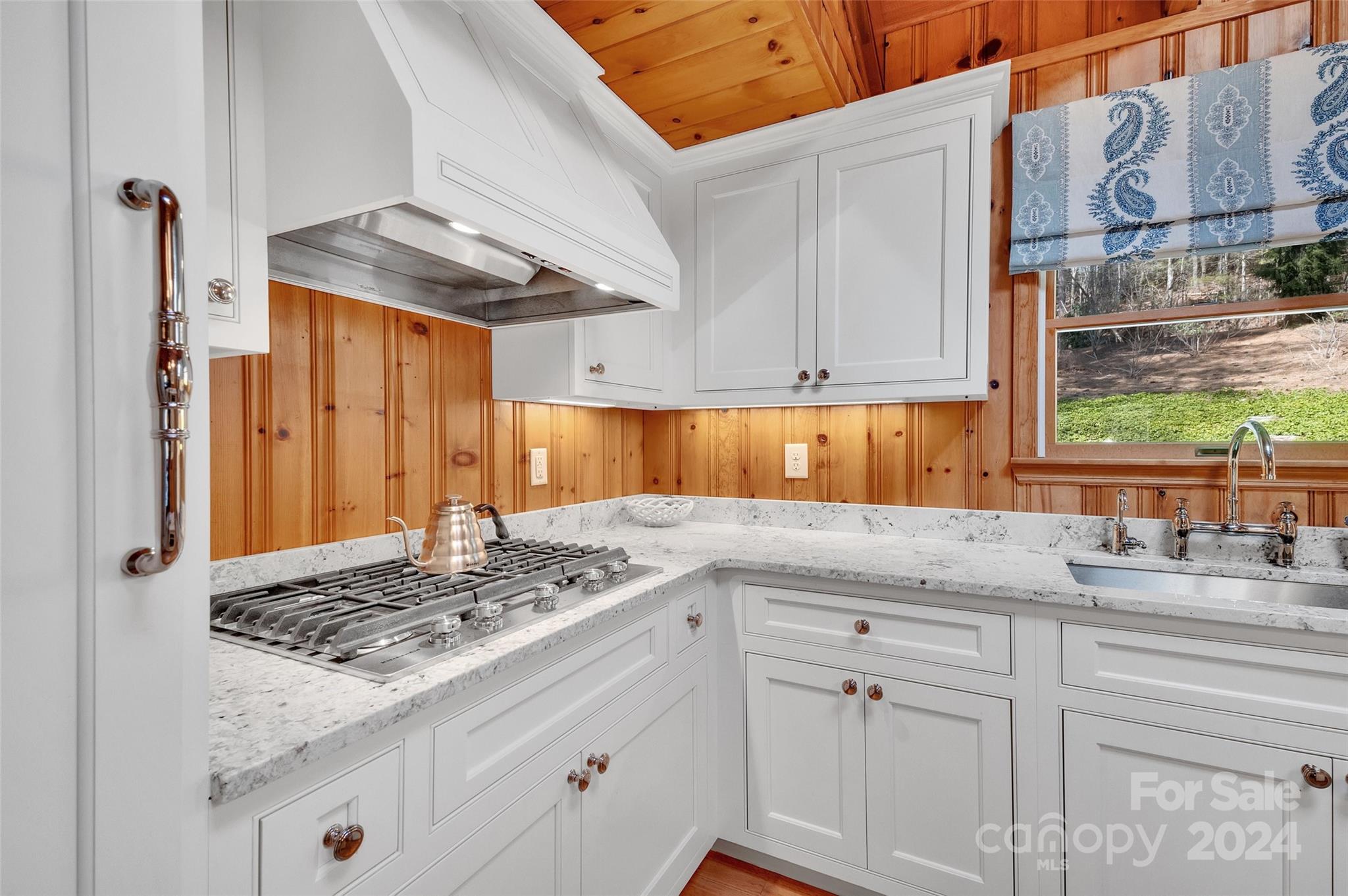 Lake Toxaway Estates - Residential