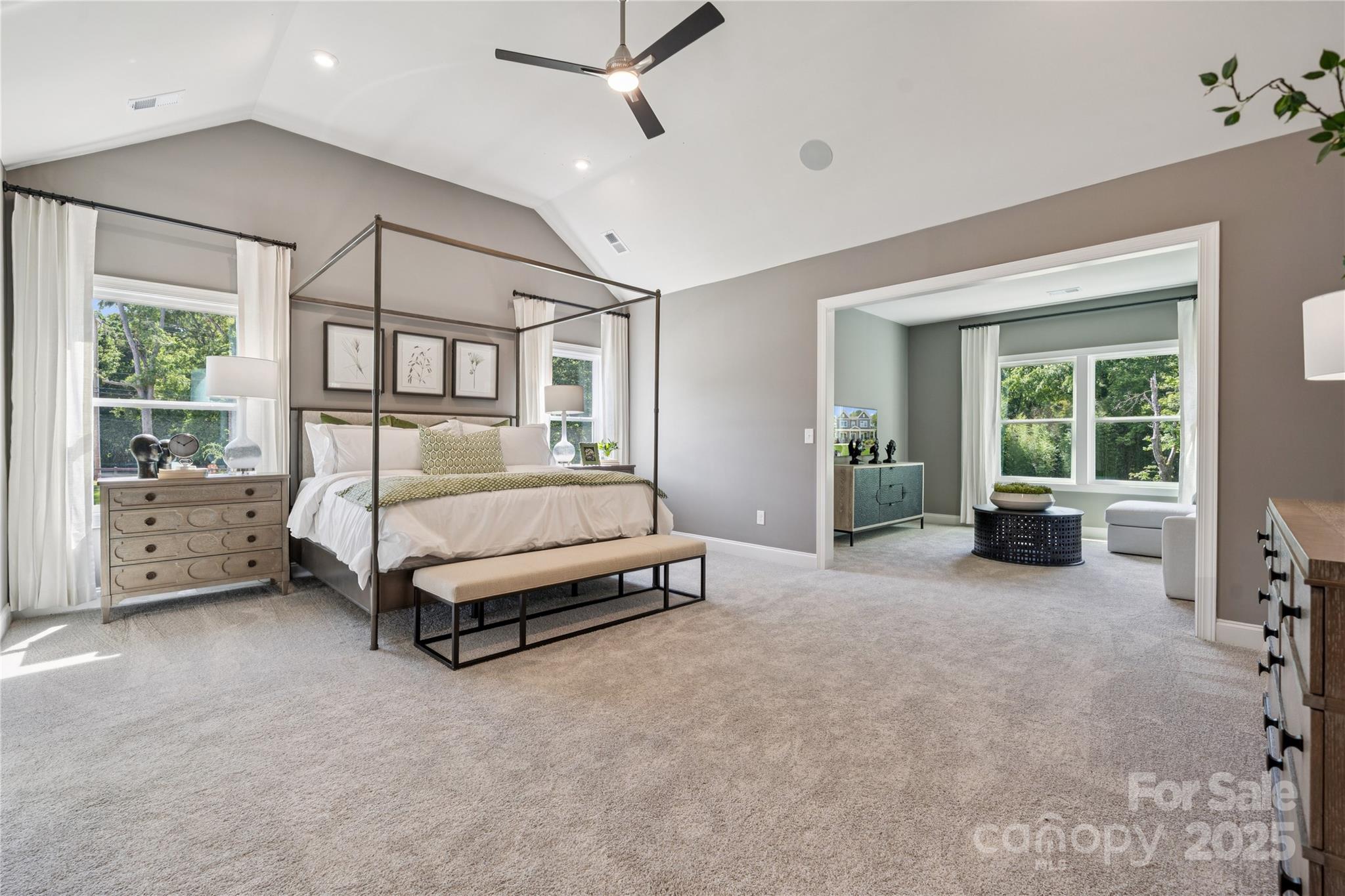 335 Alameda Way
