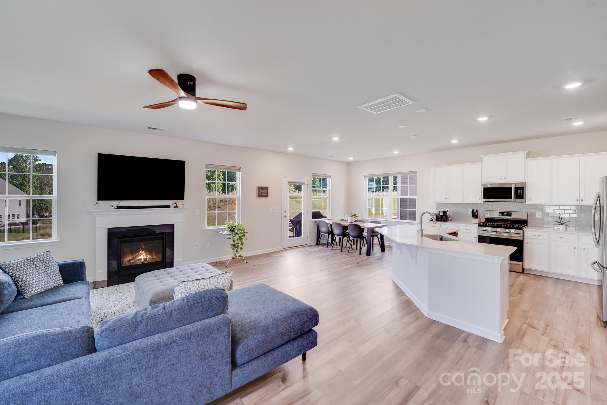 Elizabeth - Residential