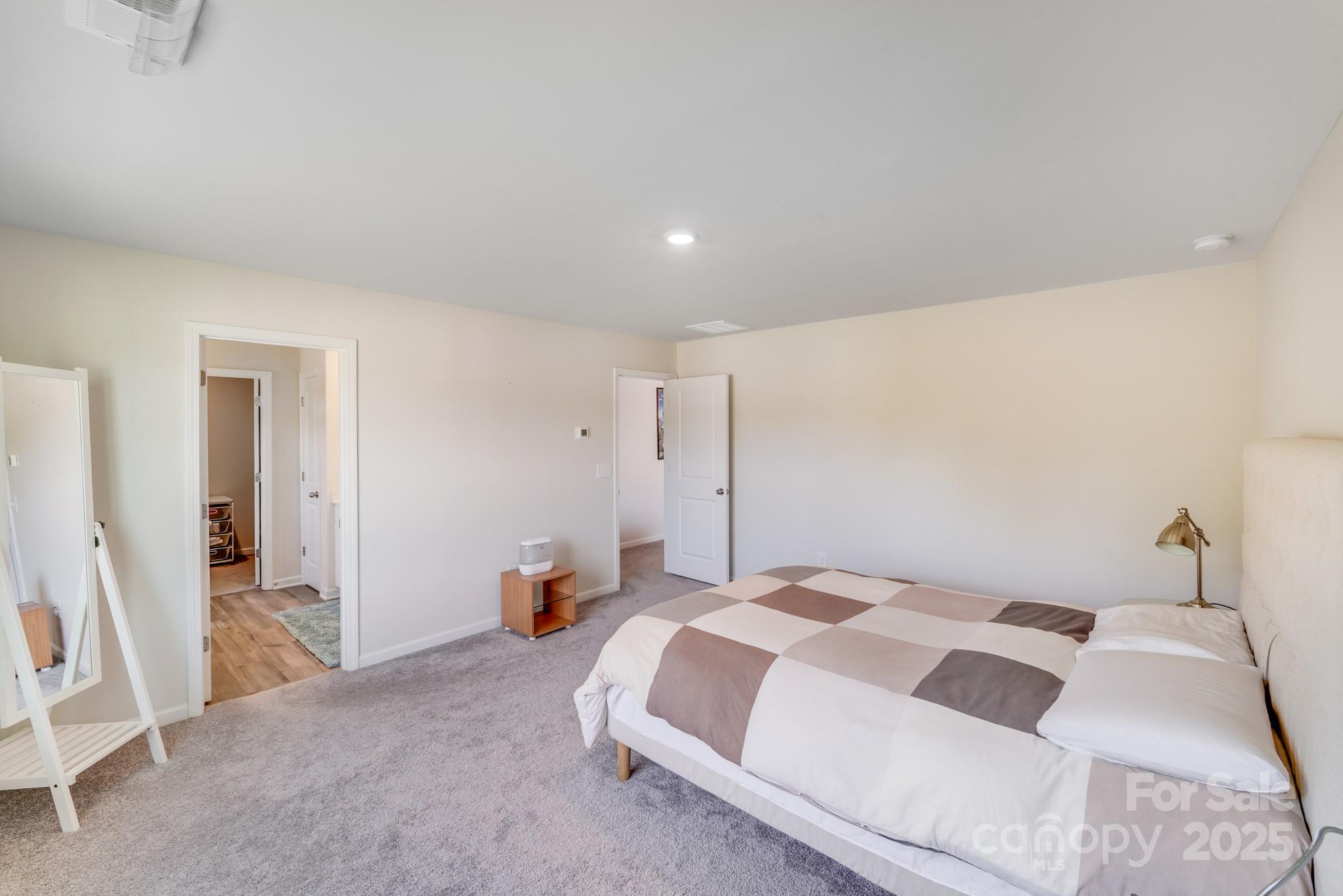 Elizabeth - Residential