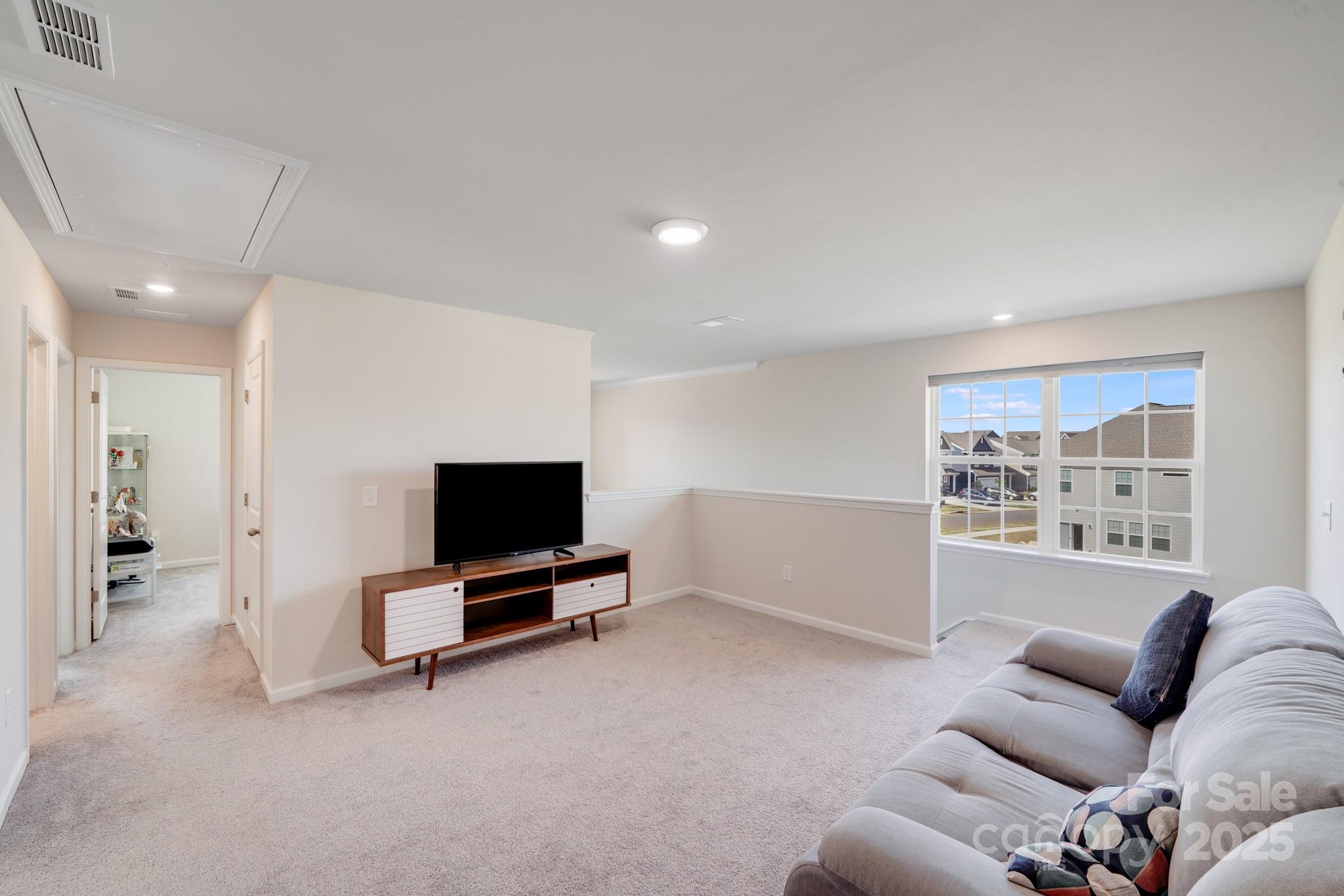 Elizabeth - Residential