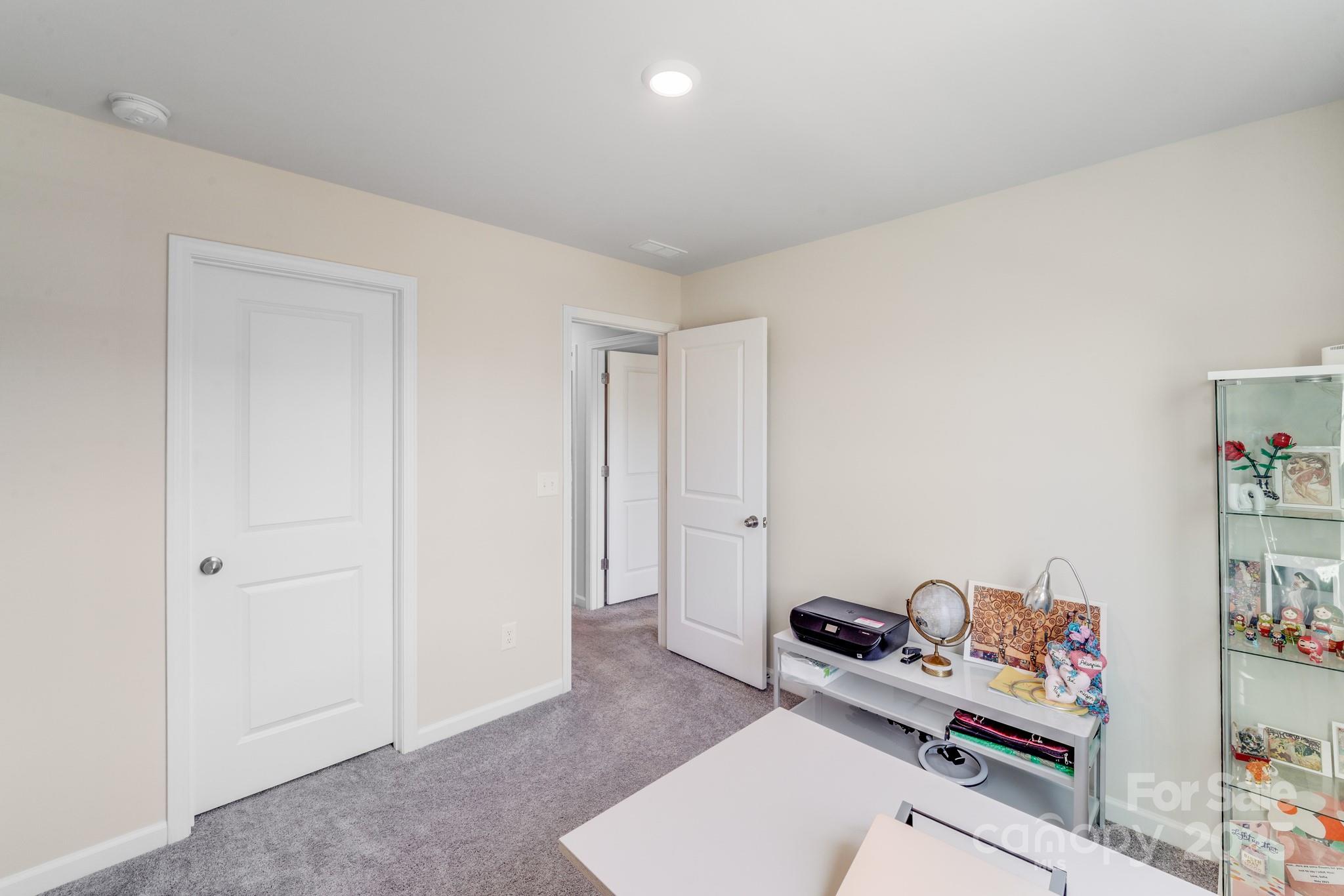 Elizabeth - Residential