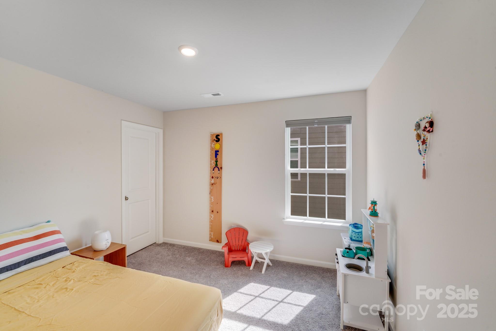 Elizabeth - Residential