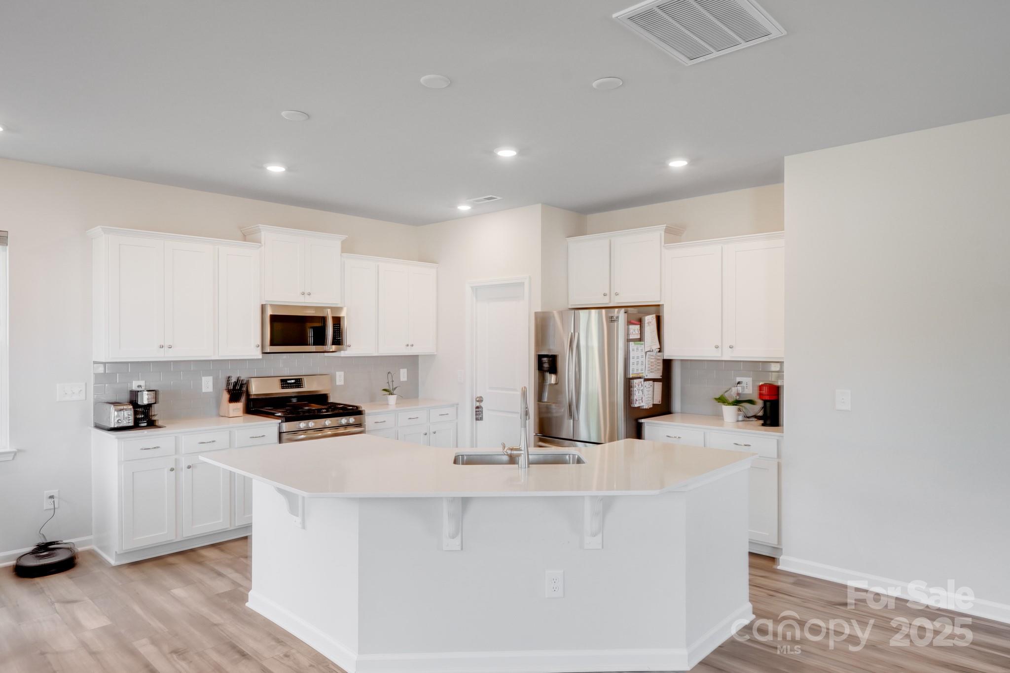 Elizabeth - Residential