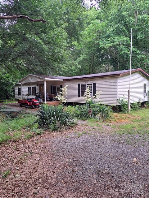 5023 Dogwood Lane Stanley NC 28164