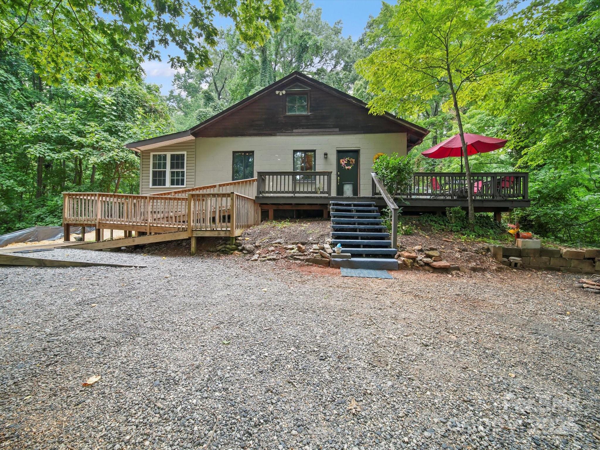 629 Vineyard Road