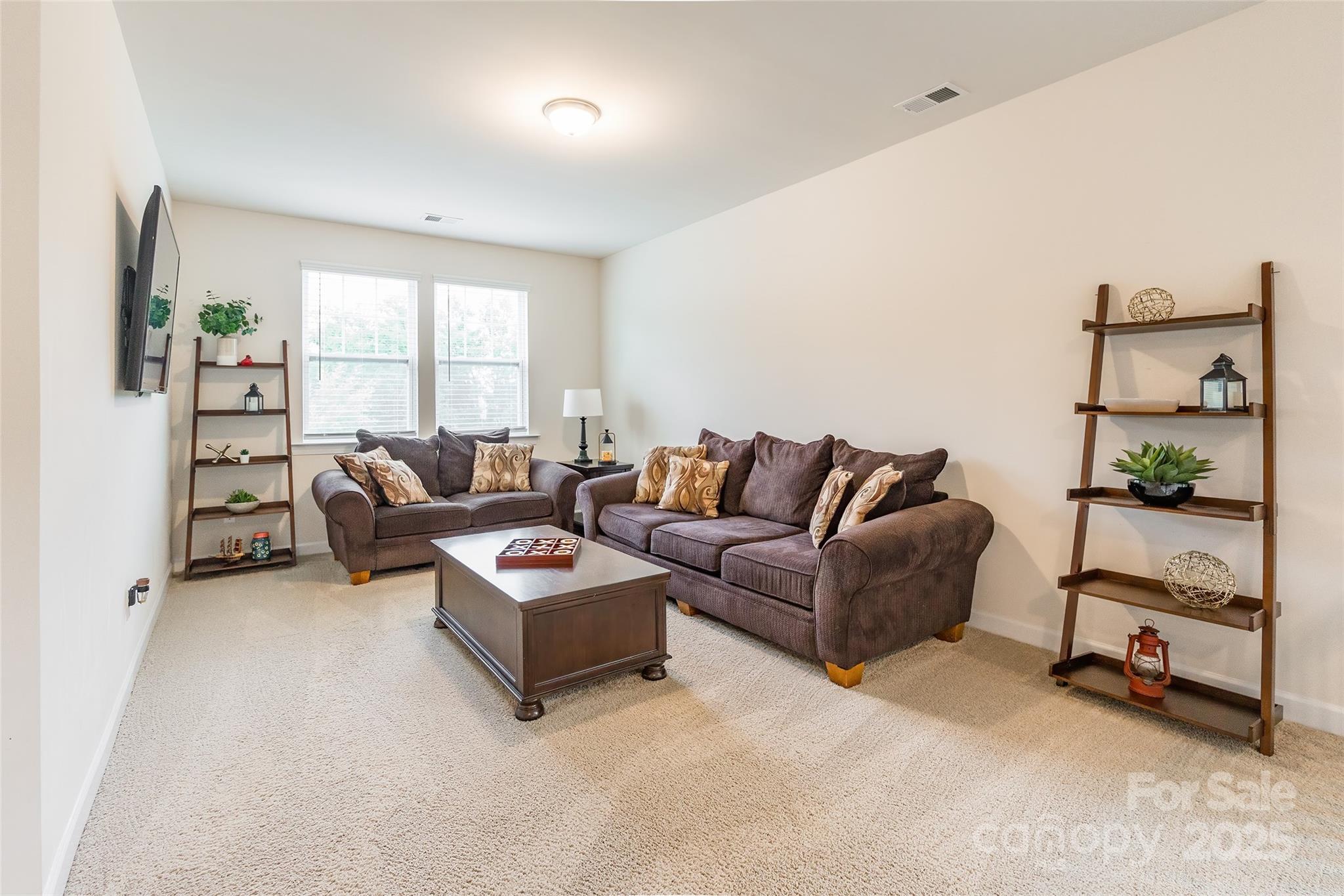 Lake Crest - Residential