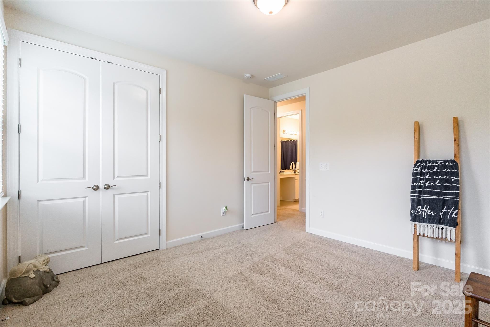 Lake Crest - Residential